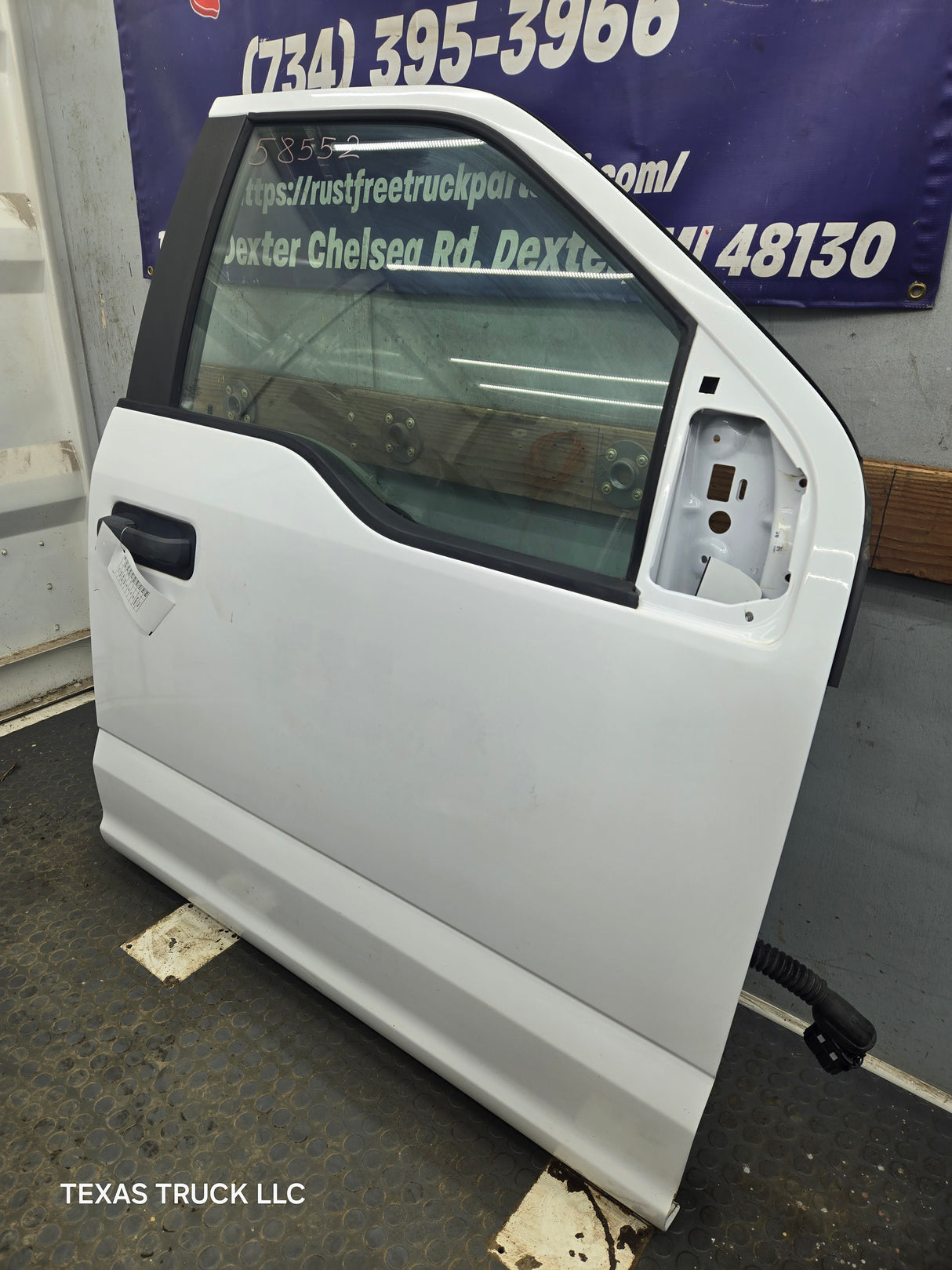 2015-2022 Ford F150 / Super Duty Passenger Side Front Door RH F250 F350 F450 F550