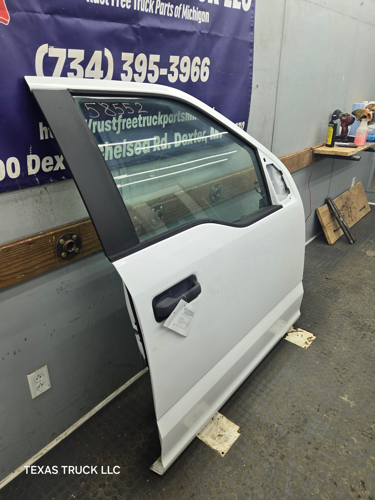 2015-2022 Ford F150 / Super Duty Passenger Side Front Door RH F250 F350 F450 F550