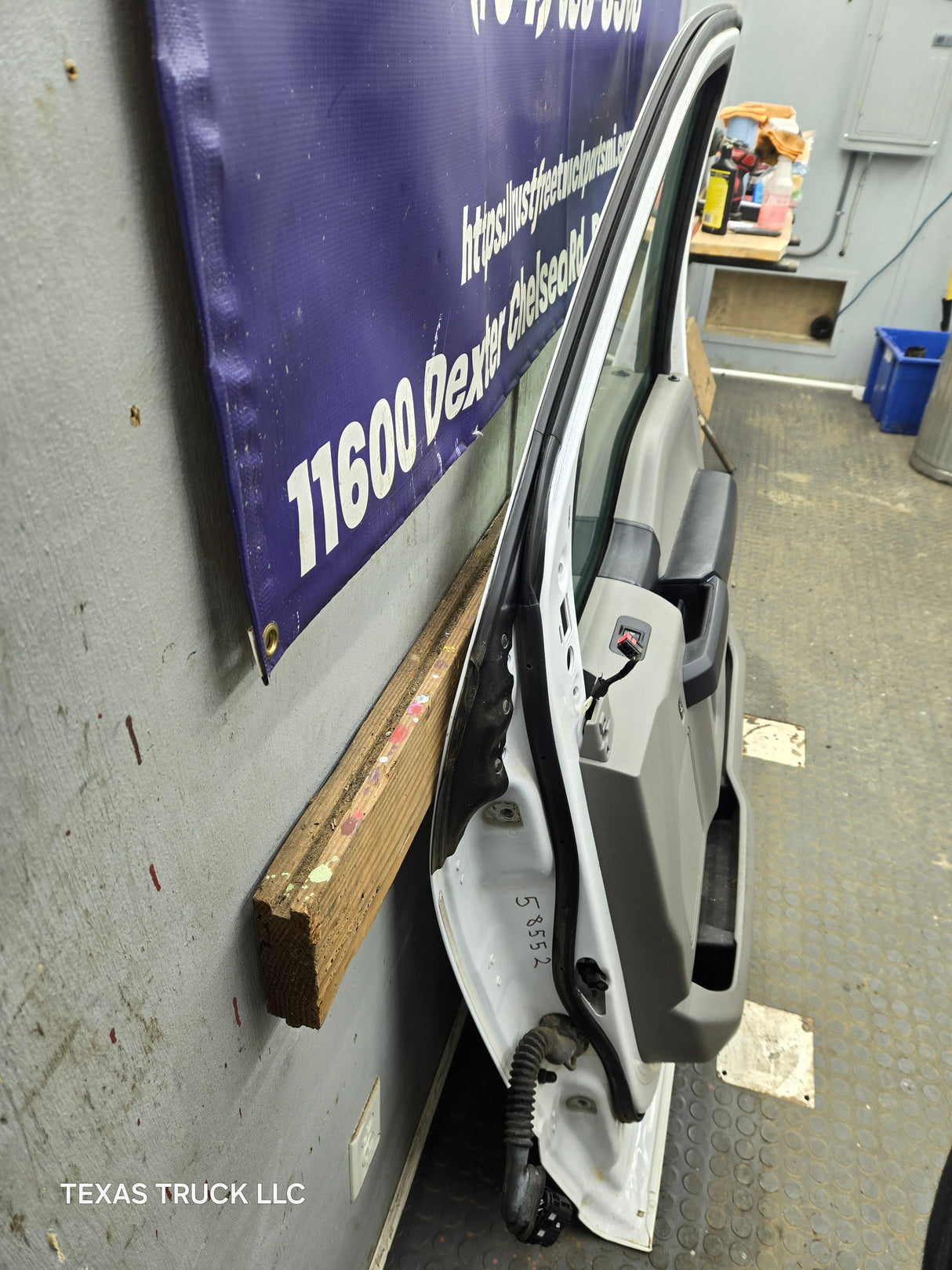 2015-2022 Ford F150 / Super Duty Passenger Side Front Door RH F250 F350 F450 F550