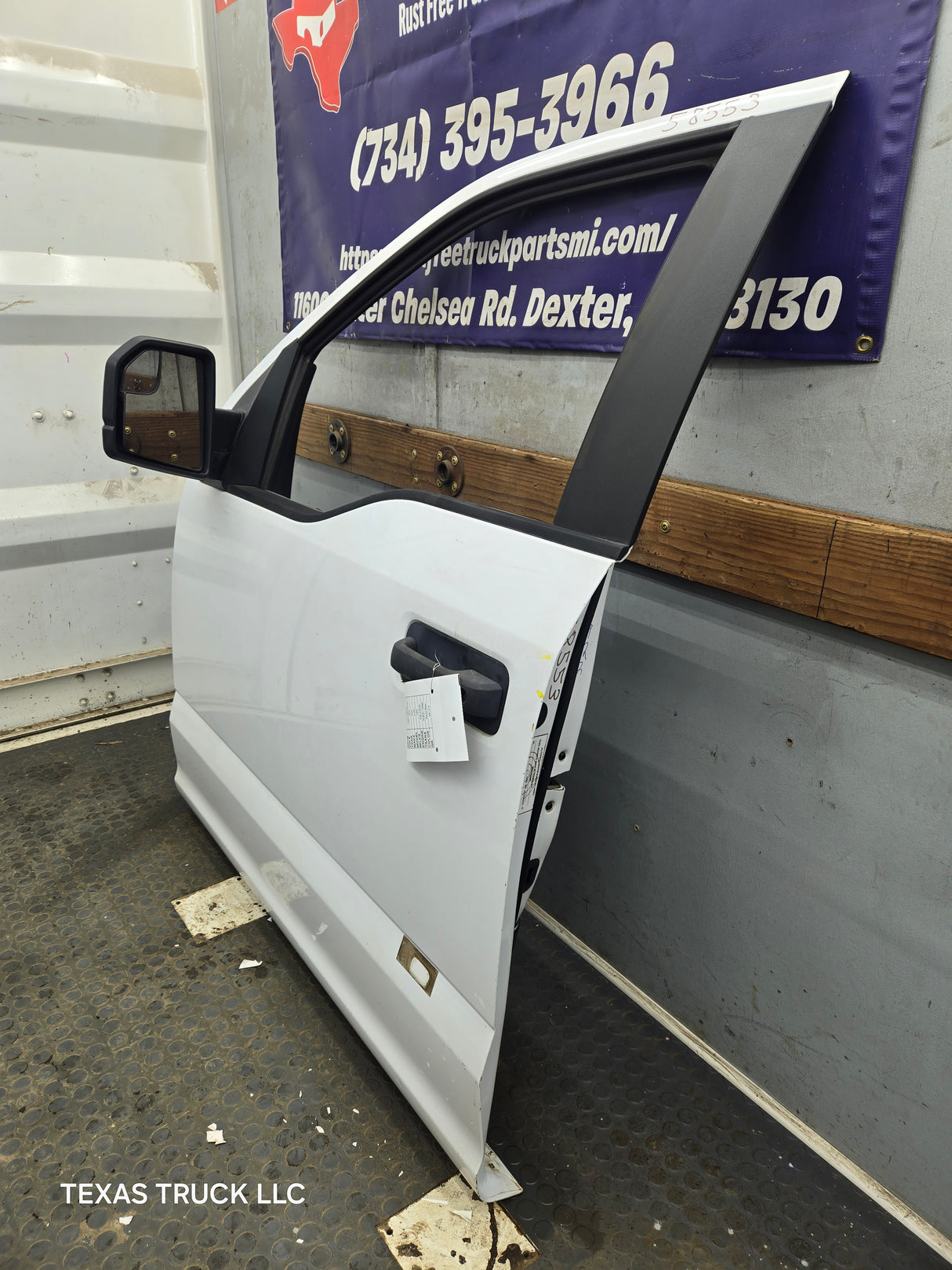 2015-2022 Ford F150 / Super Duty Driver Front Door LH F250 F350 F450 F550