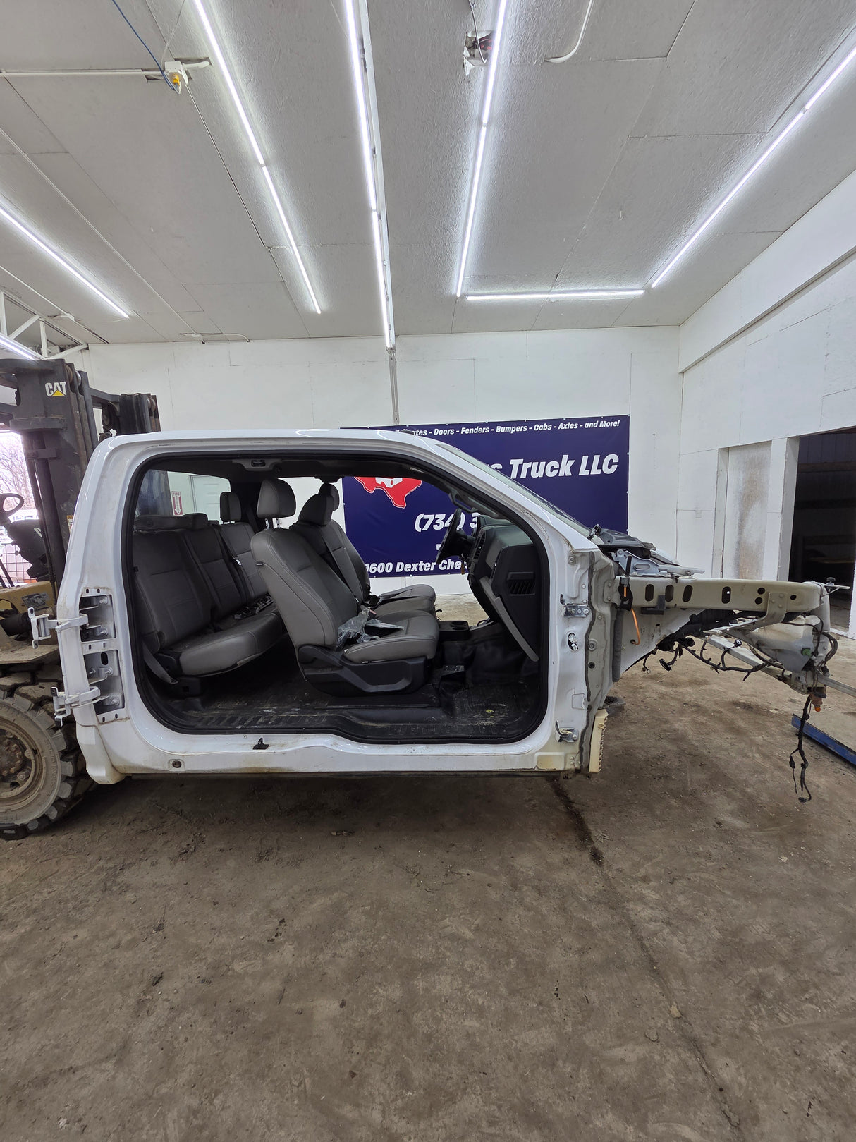 2015-2020 Ford F150 4 Door Extended Super Cab - Oxford White