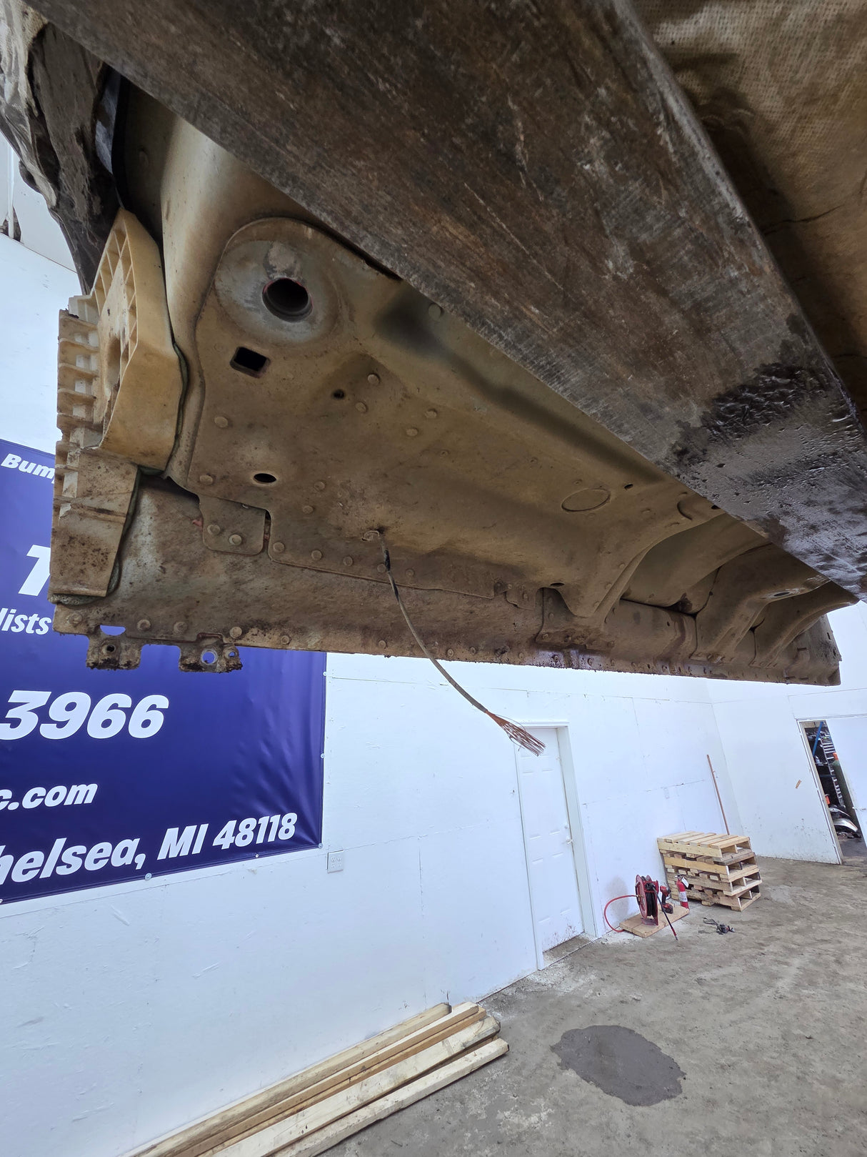 2015-2020 Ford F150 4 Door Extended Super Cab - Oxford White