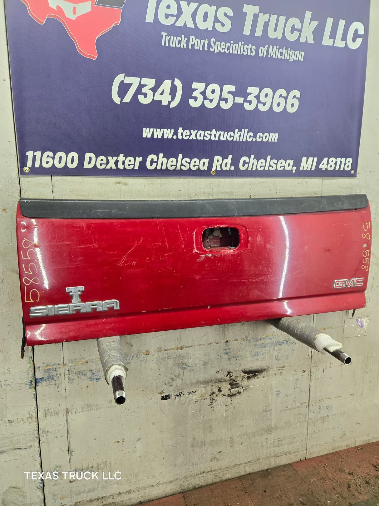 1999-2007 Chevrolet Silverado / GMC Sierra 1500 2500 3500 Tailgate