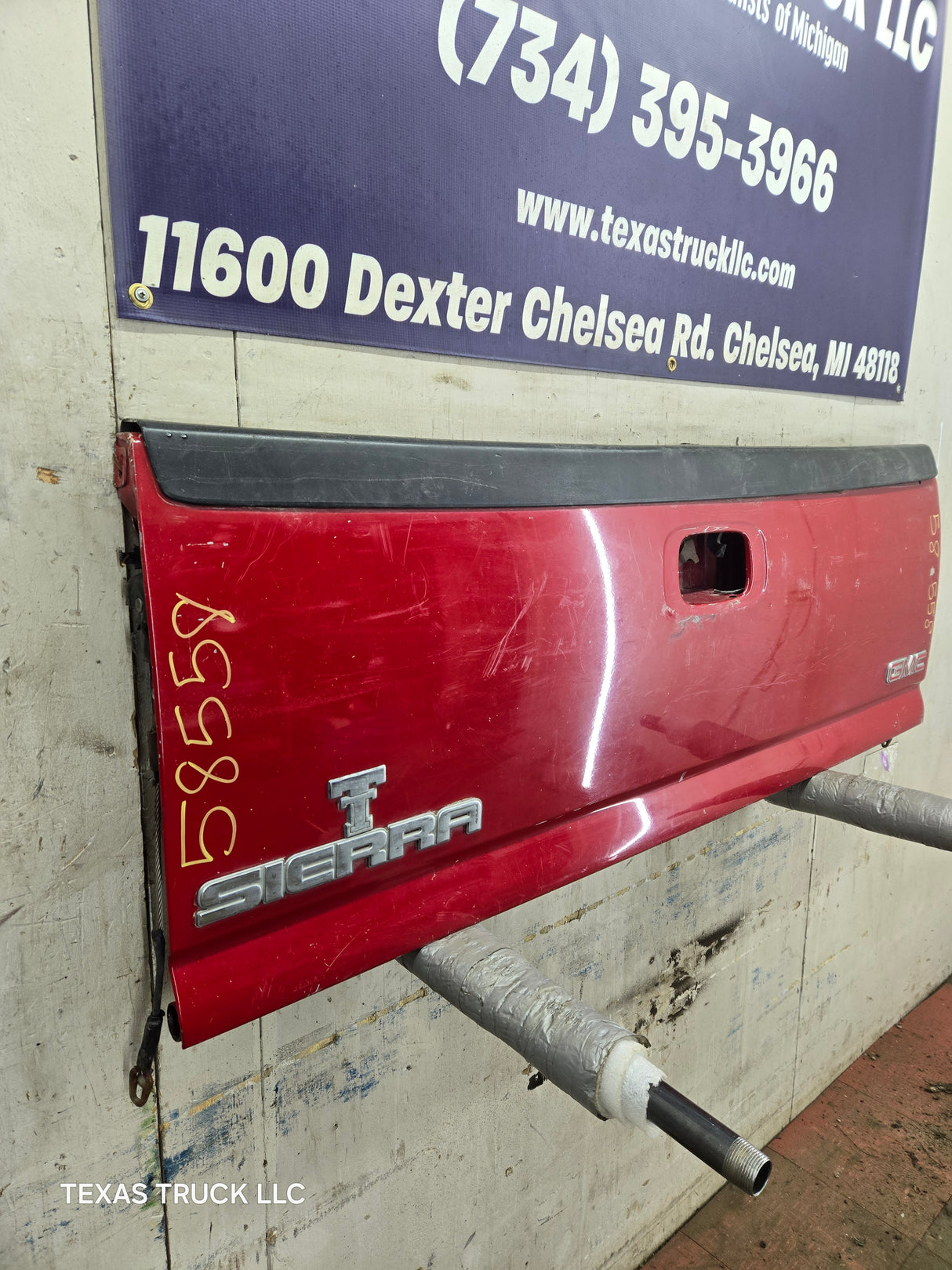 1999-2007 Chevrolet Silverado / GMC Sierra 1500 2500 3500 Tailgate