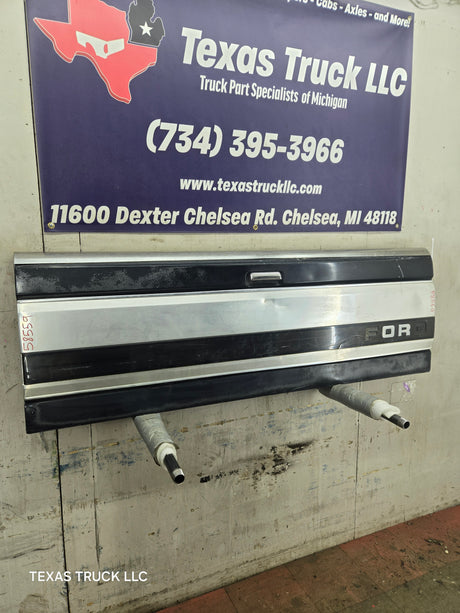 1980-1997 Bullnose / Bricknose / OBS Ford F100 F150 F250 F350 Tailgate