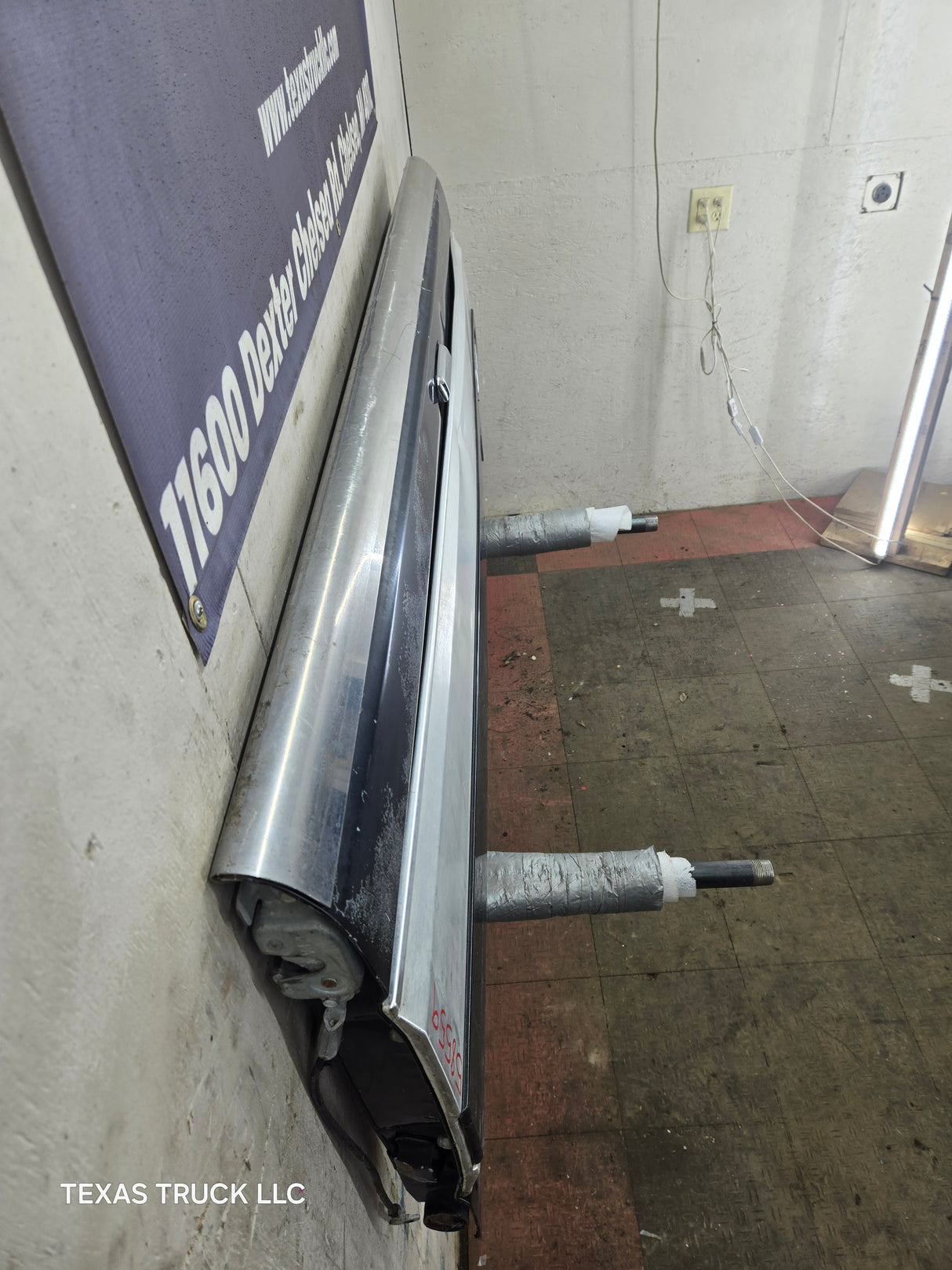 1980-1997 Bullnose / Bricknose / OBS Ford F100 F150 F250 F350 Tailgate