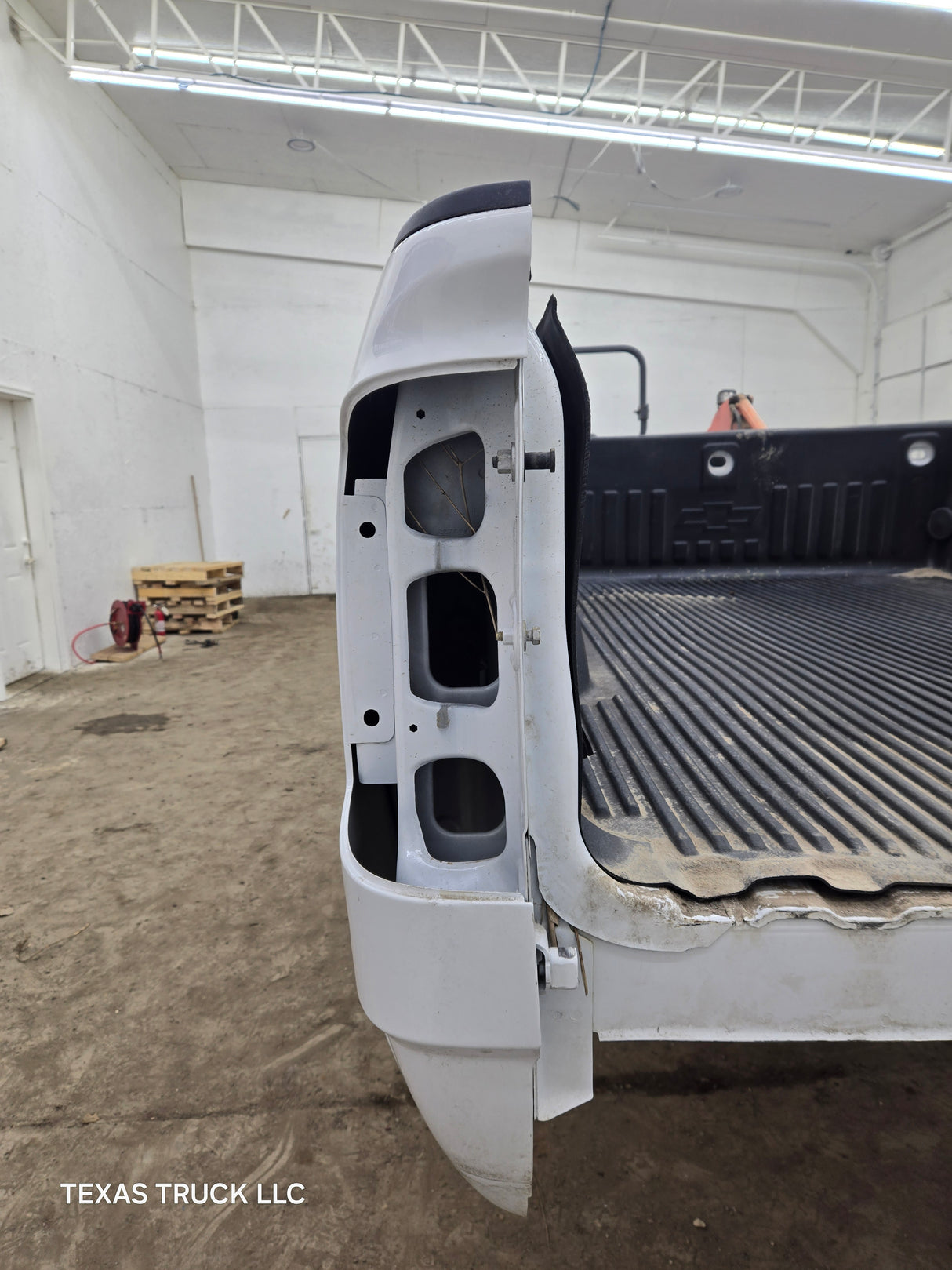 2014-2019 Chevrolet Silverado 1500 2500 3500 HD 8' Long Truck Bed