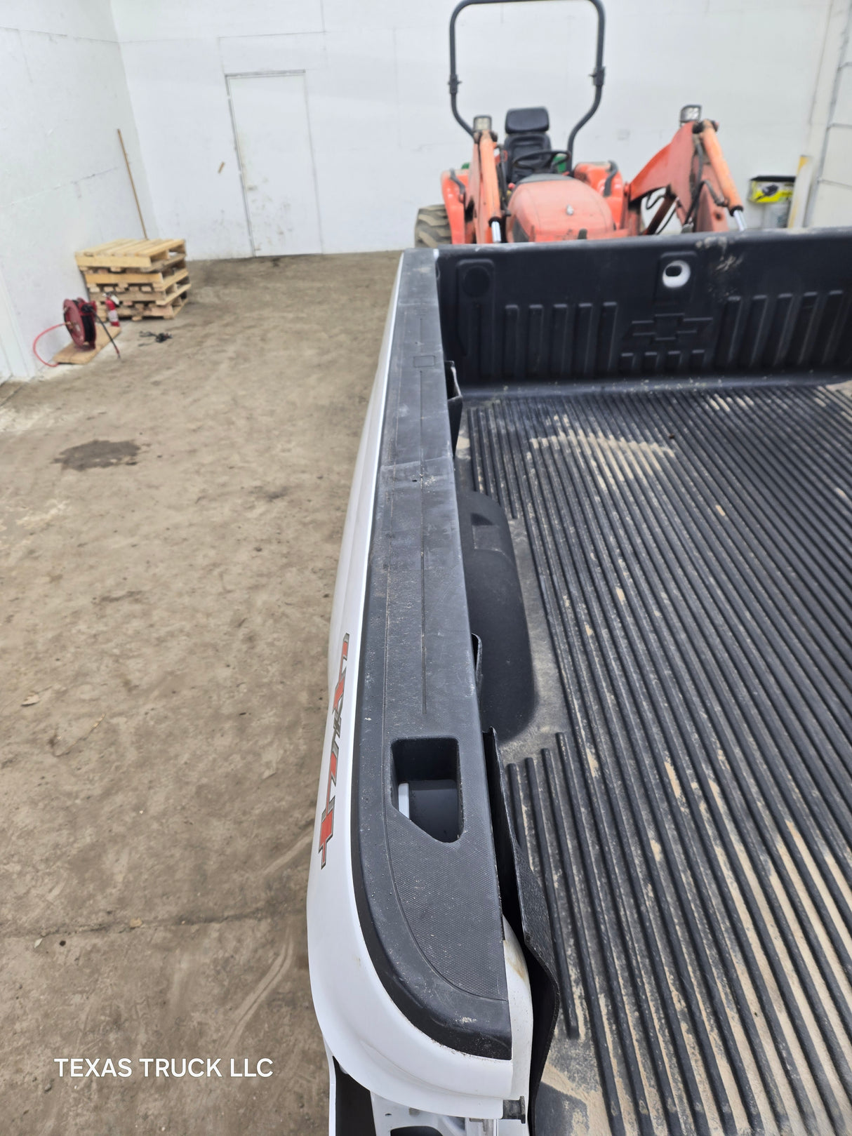 2014-2019 Chevrolet Silverado 1500 2500 3500 HD 8' Long Truck Bed