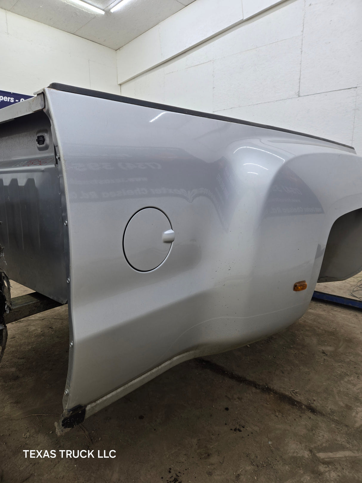 2014-2019 Chevrolet Silverado / GMC Sierra 3500 HD 8' Dually Truck Bed