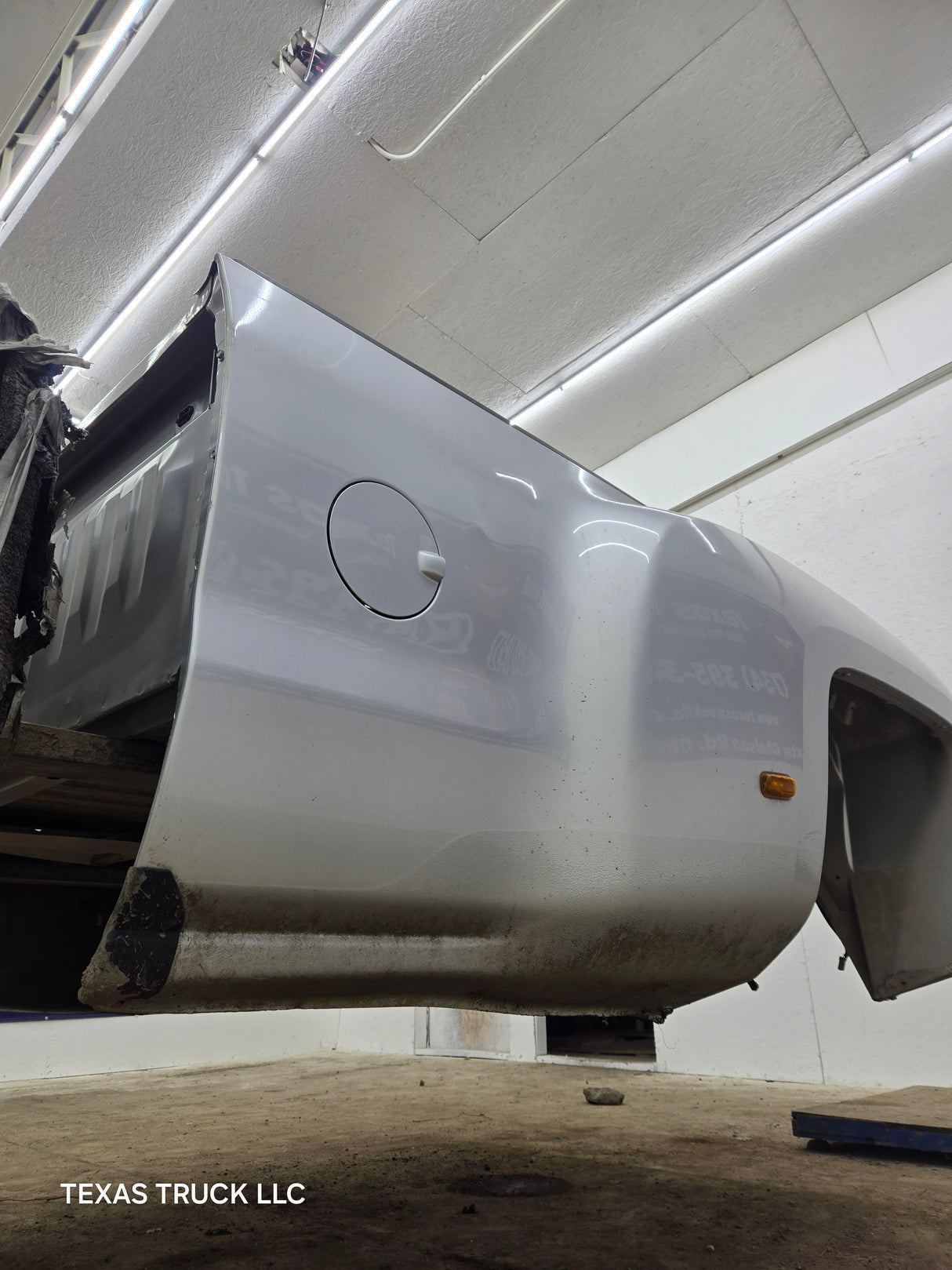 2014-2019 Chevrolet Silverado / GMC Sierra 3500 HD 8' Dually Truck Bed