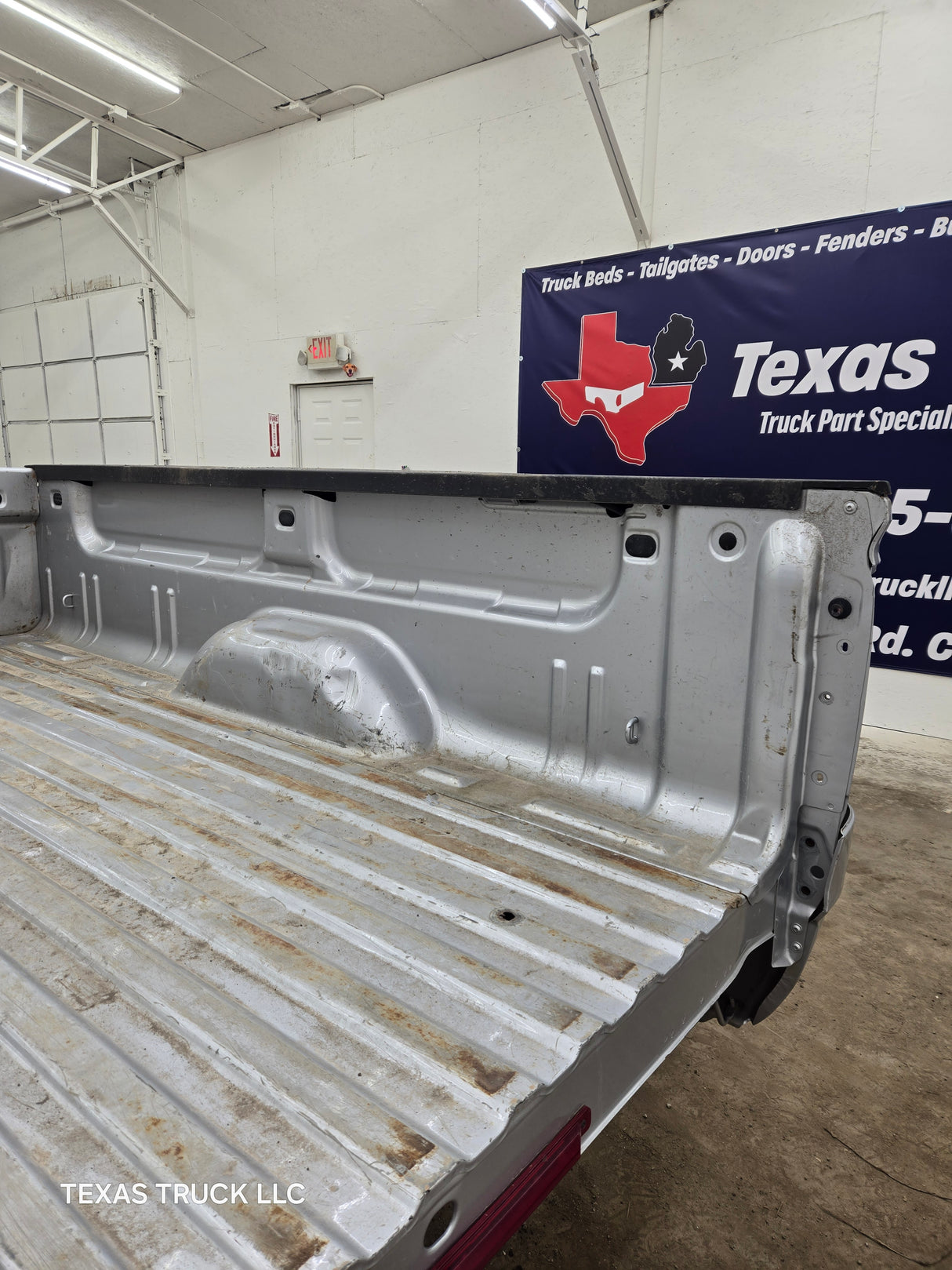 2014-2019 Chevrolet Silverado / GMC Sierra 3500 HD 8' Dually Truck Bed