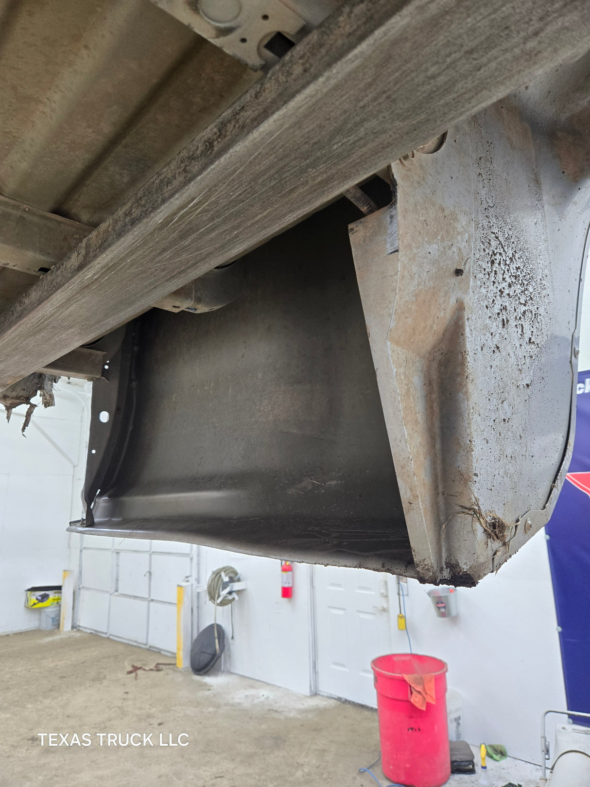 2014-2019 Chevrolet Silverado / GMC Sierra 3500 HD 8' Dually Truck Bed