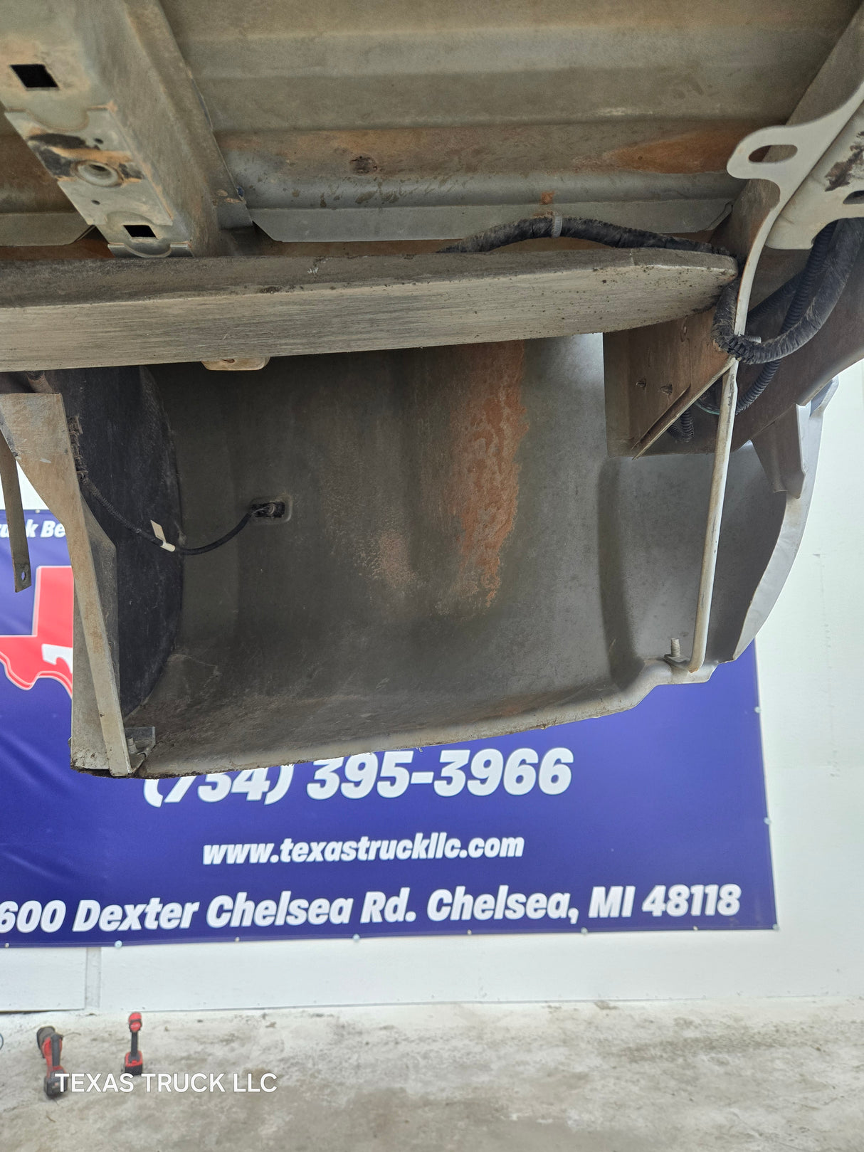 2014-2019 Chevrolet Silverado / GMC Sierra 3500 HD 8' Dually Truck Bed