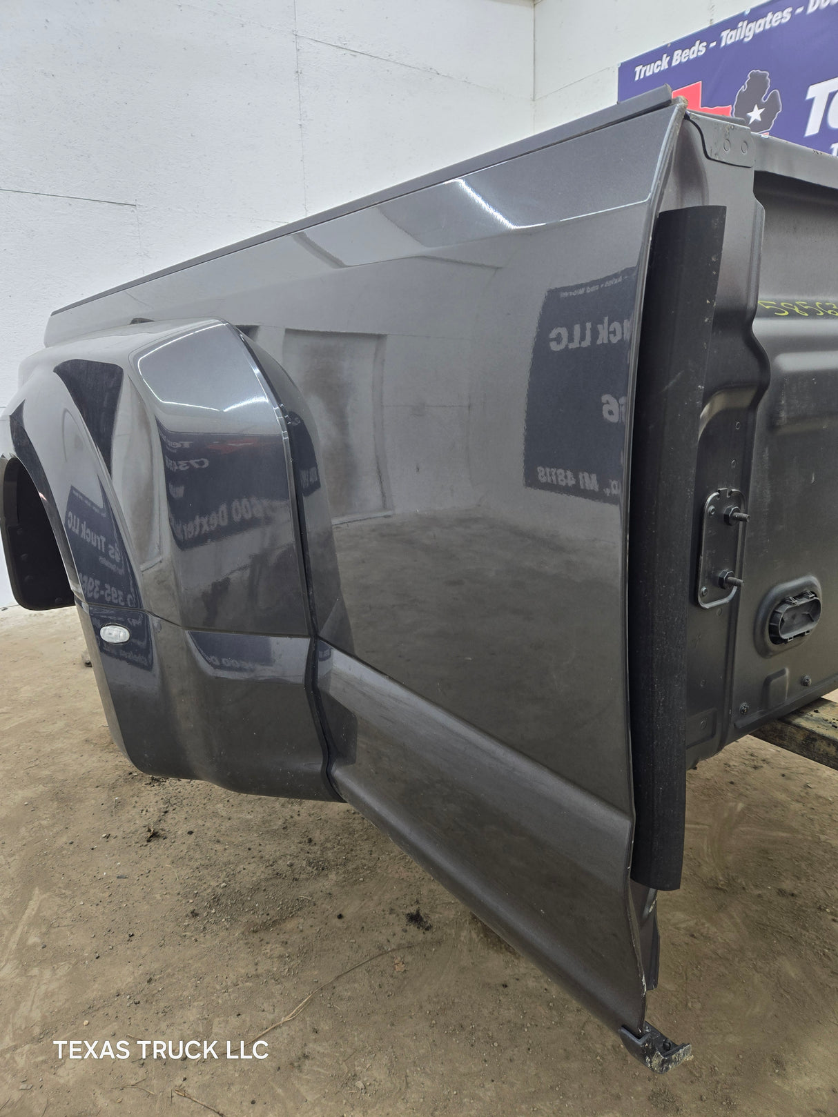 2017-2022 Ford Super Duty F350 F450 F550 8' Dually Bed