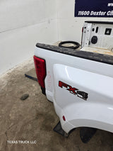 2017-2022 Ford Super Duty F350 F450 F550 8' Dually Bed - Oxford white