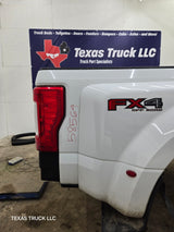 2017-2022 Ford Super Duty F350 F450 F550 8' Dually Bed - Oxford white