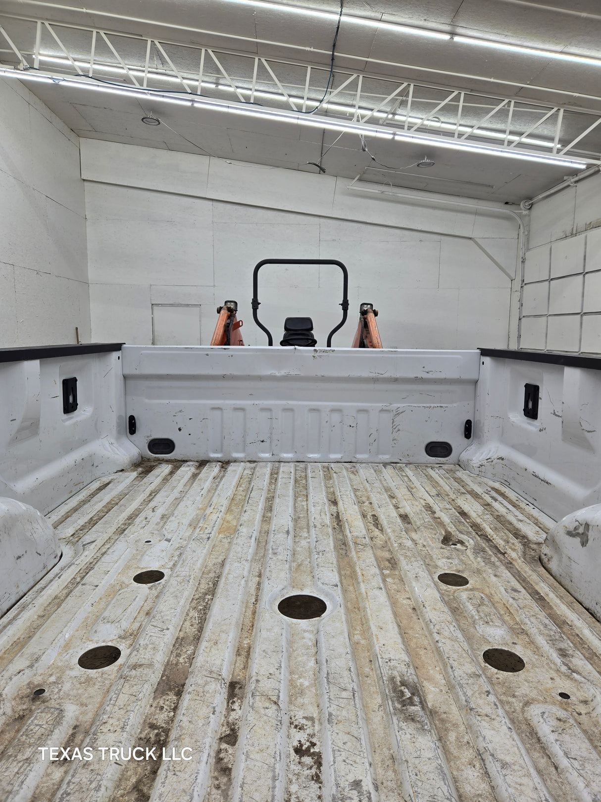 2017-2022 Ford Super Duty F350 F450 F550 8' Dually Bed - Oxford white