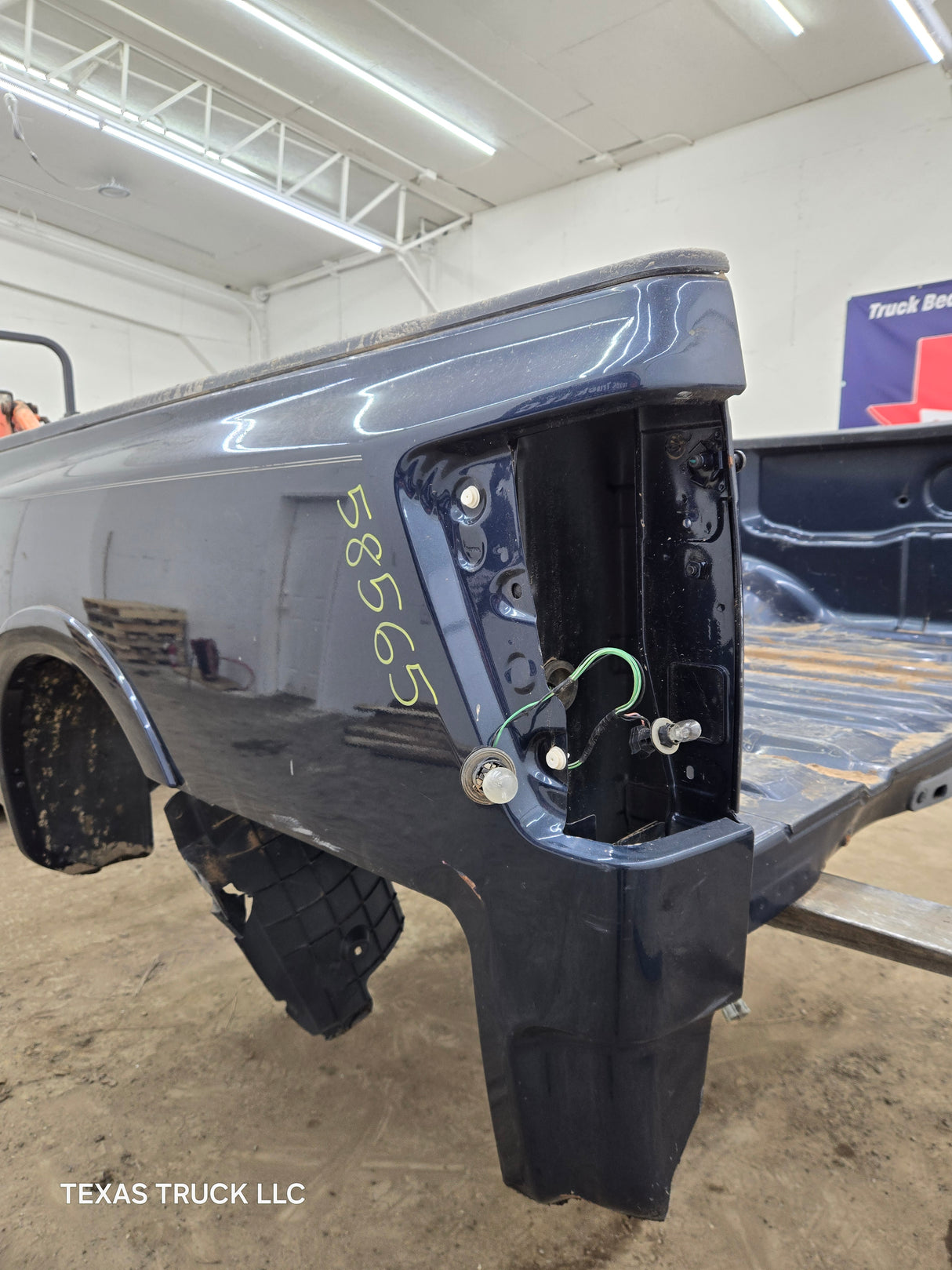 2004-2015 Nissan Titan Crew Cab 5' 6" Short Bed