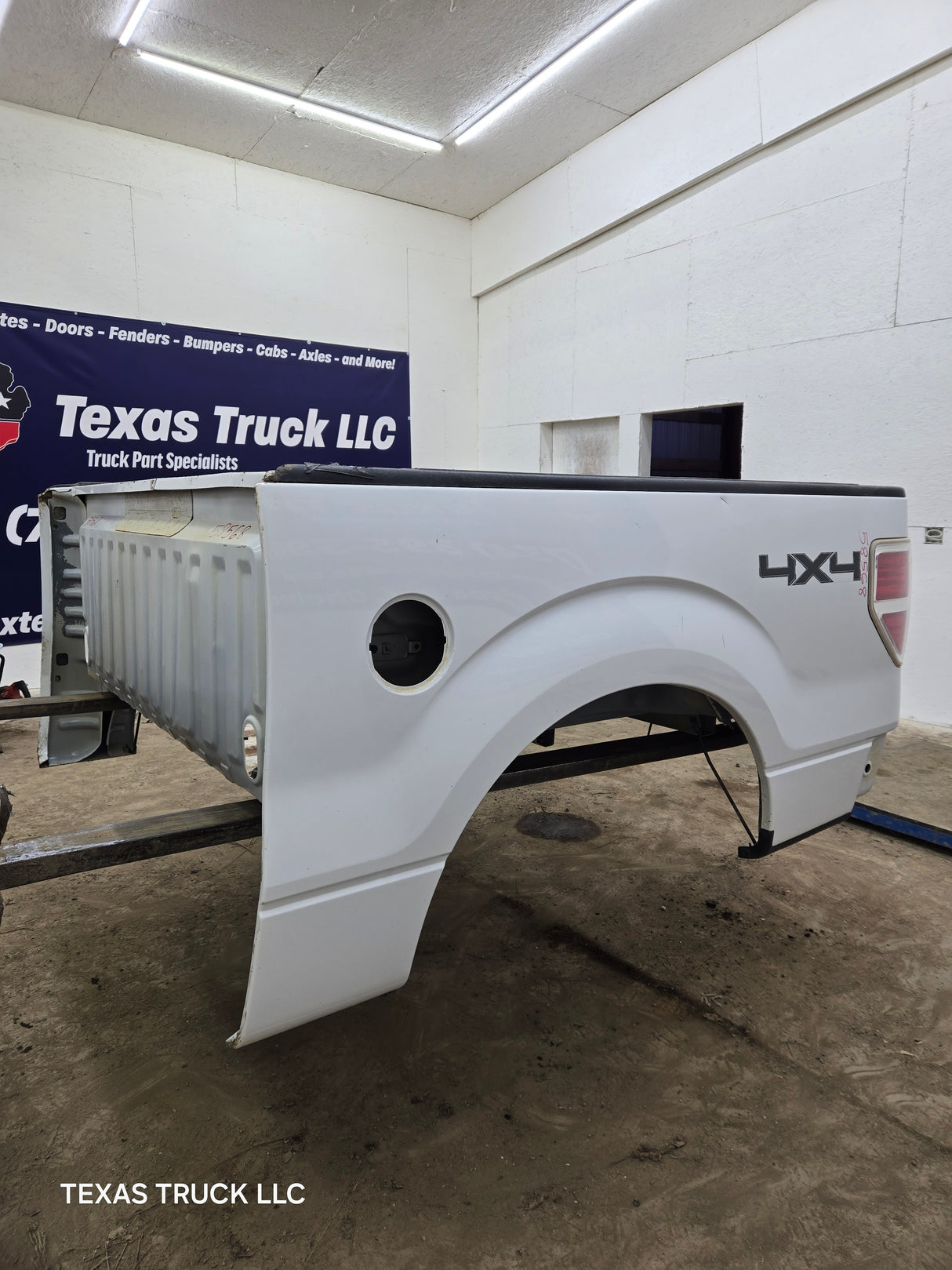 2009-2014 Ford F150 5' 6" Short Truck Bed