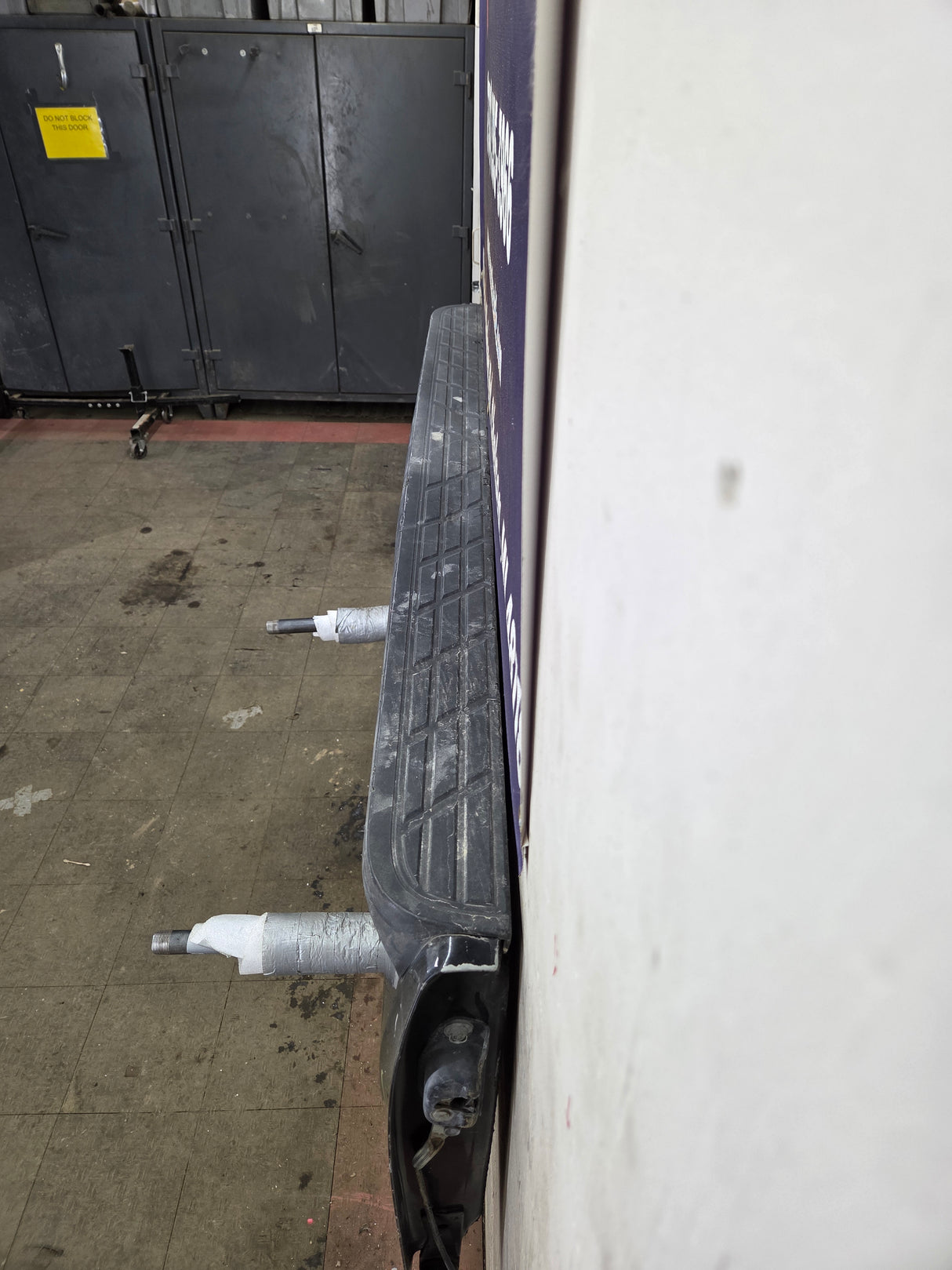 2007-2013 Chevrolet Silverado / GMC Sierra 1500 2500 3500 HD Tailgate