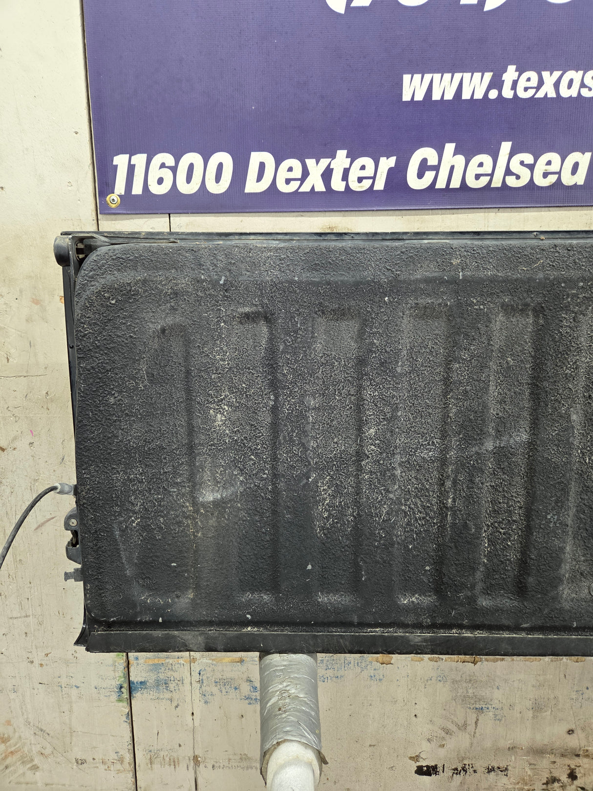 2007-2013 Chevrolet Silverado / GMC Sierra 1500 2500 3500 HD Tailgate