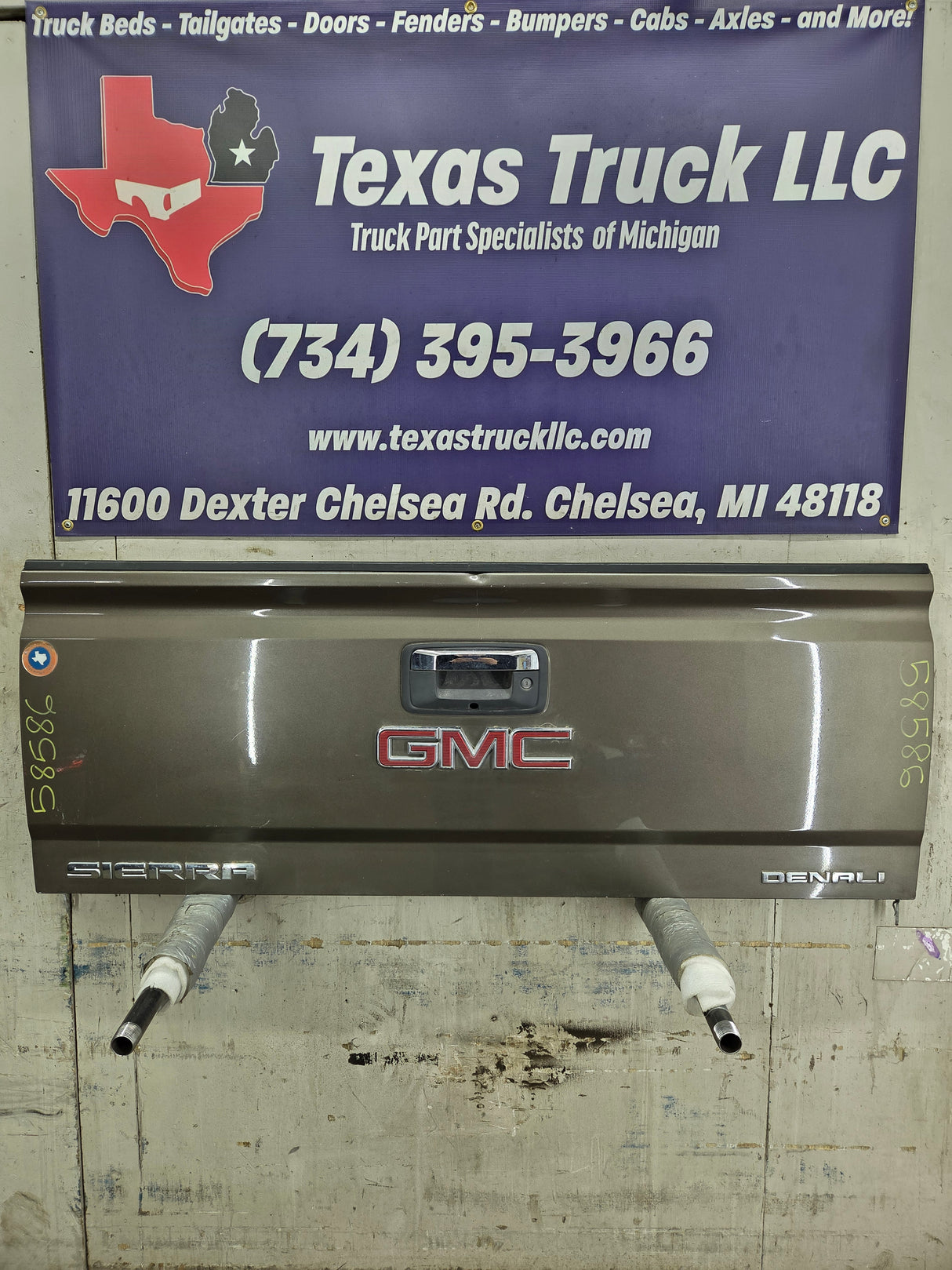 2014-2019 Chevrolet Silverado / GMC Sierra 1500 2500 3500 HD Tailgate