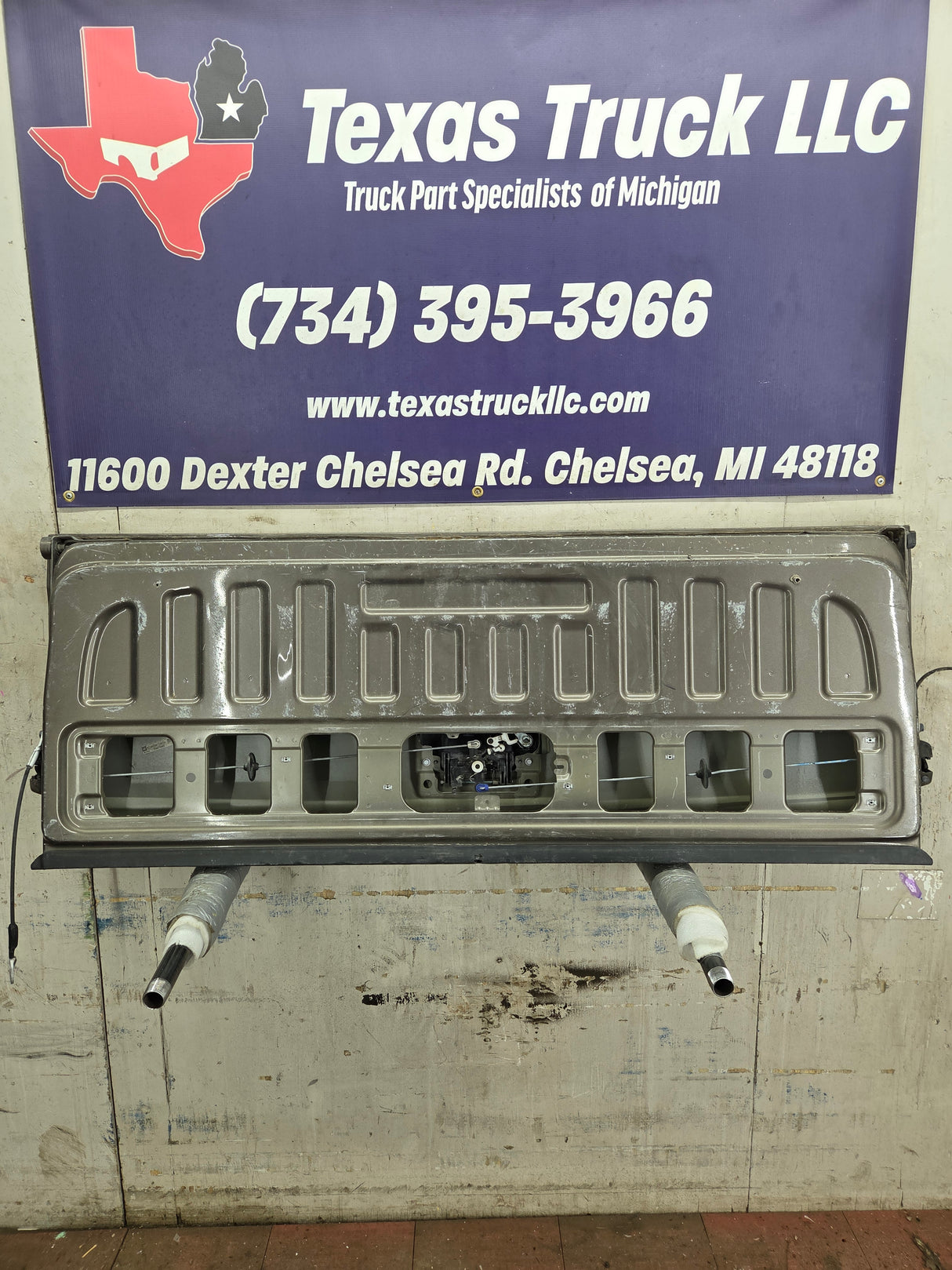 2014-2019 Chevrolet Silverado / GMC Sierra 1500 2500 3500 HD Tailgate