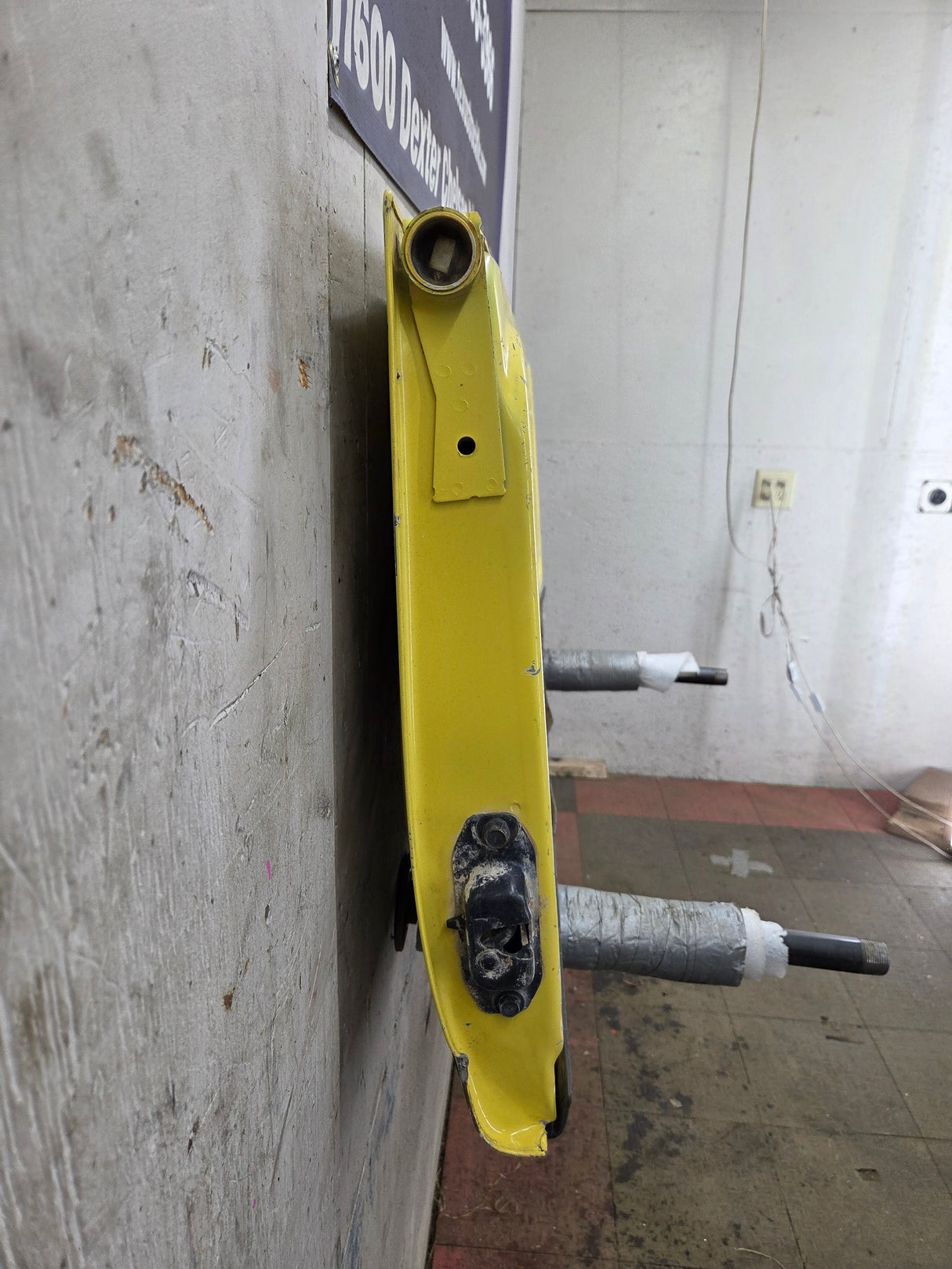 2007-2013 Chevrolet Silverado / GMC Sierra 1500 2500 3500 HD Tailgate