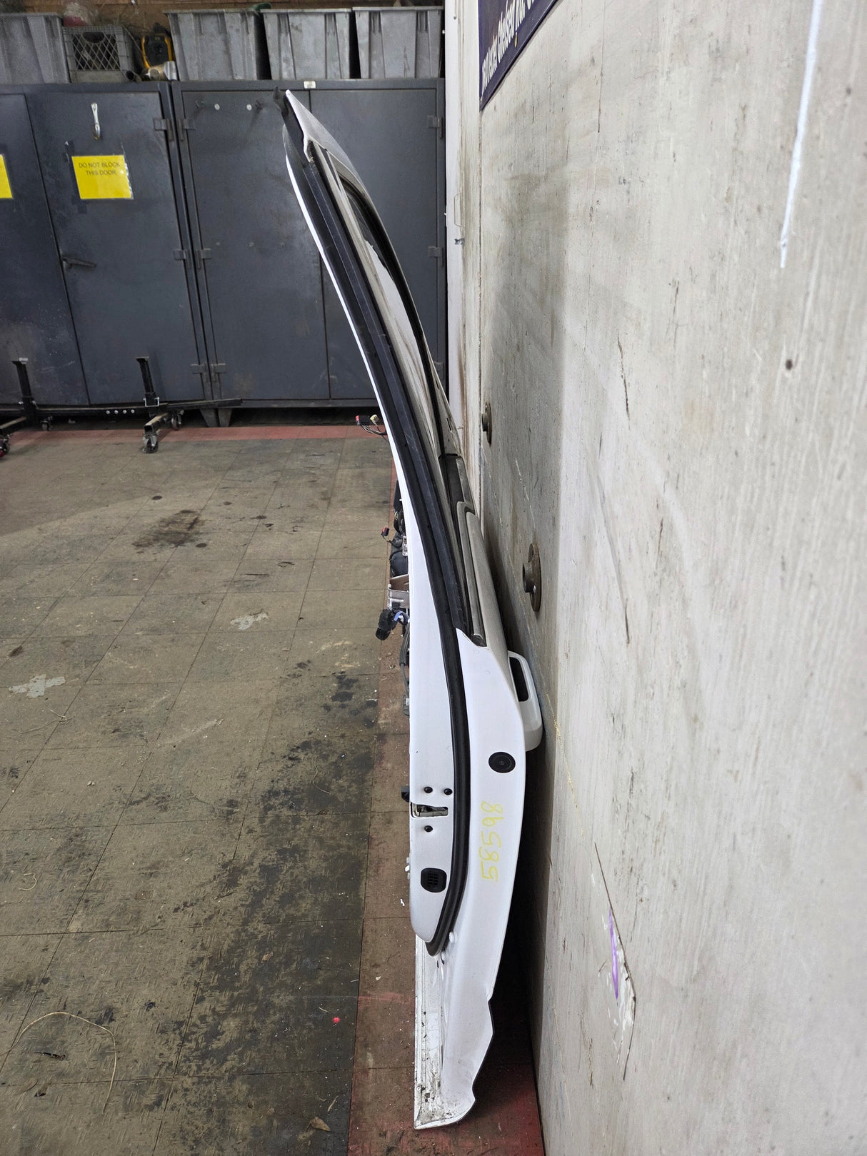 2015-2022 Ford F150 / Super Duty Passenger Side Front Door RH F250 F350 F450 F550