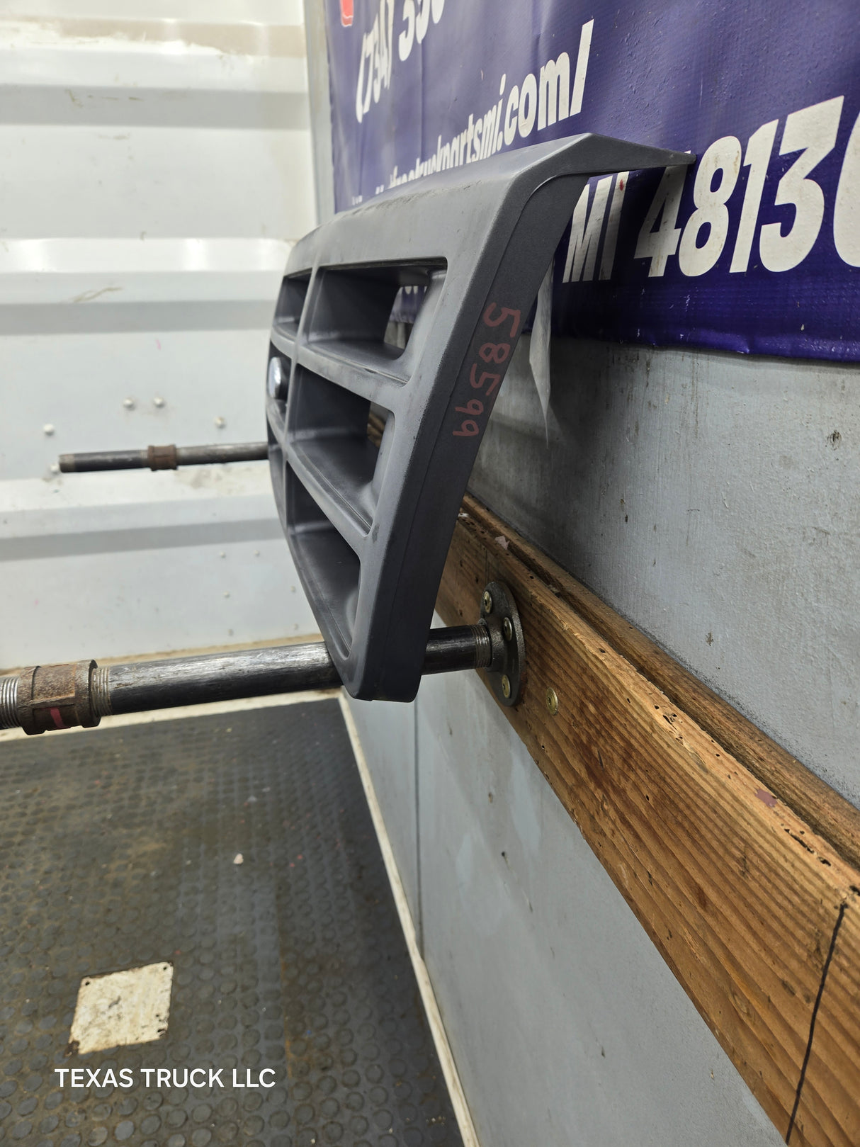 1992-1997 Ford F150 F250 F350 F450 F550 Grill