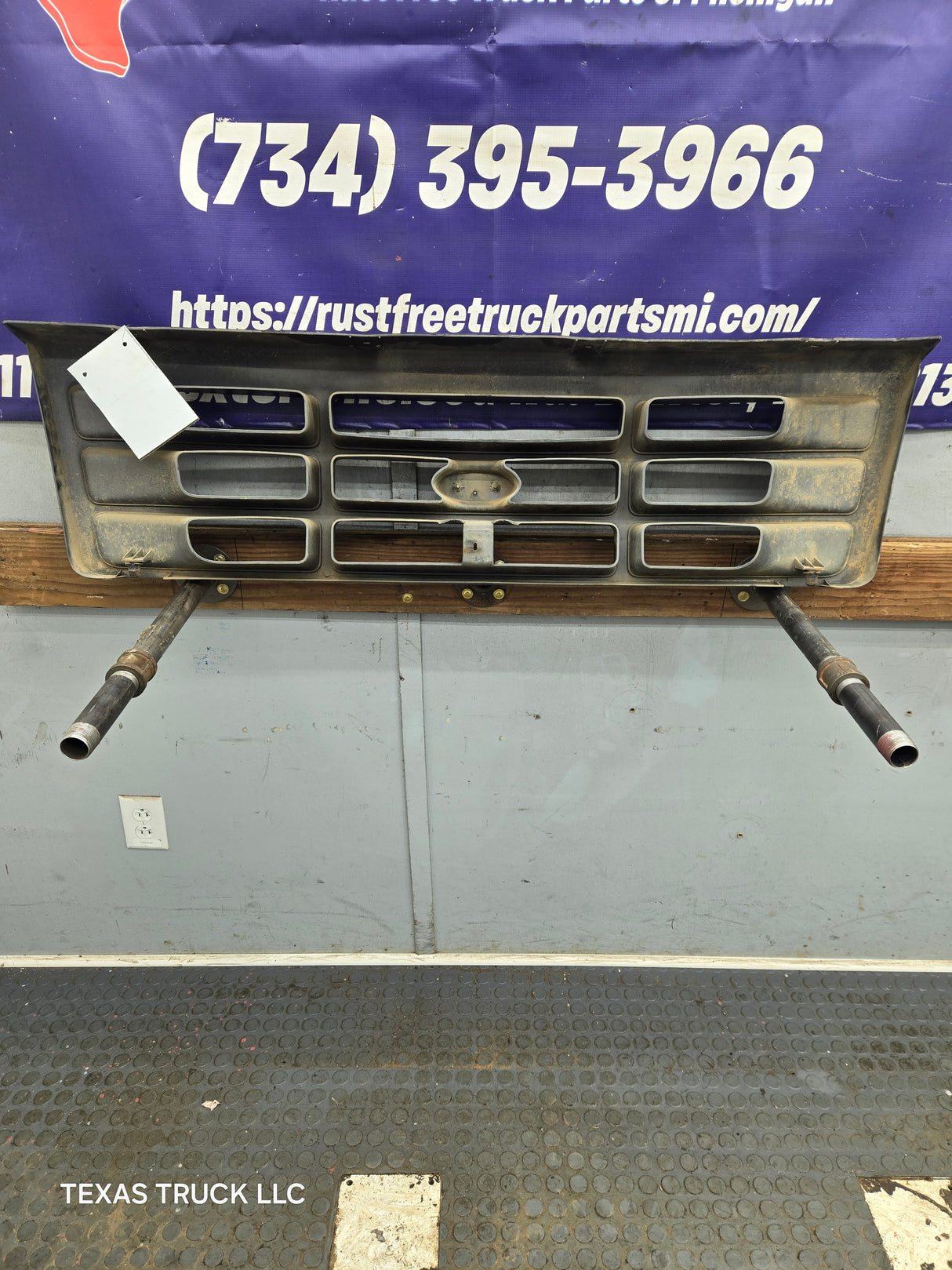 1992-1997 Ford F150 F250 F350 F450 F550 Grill