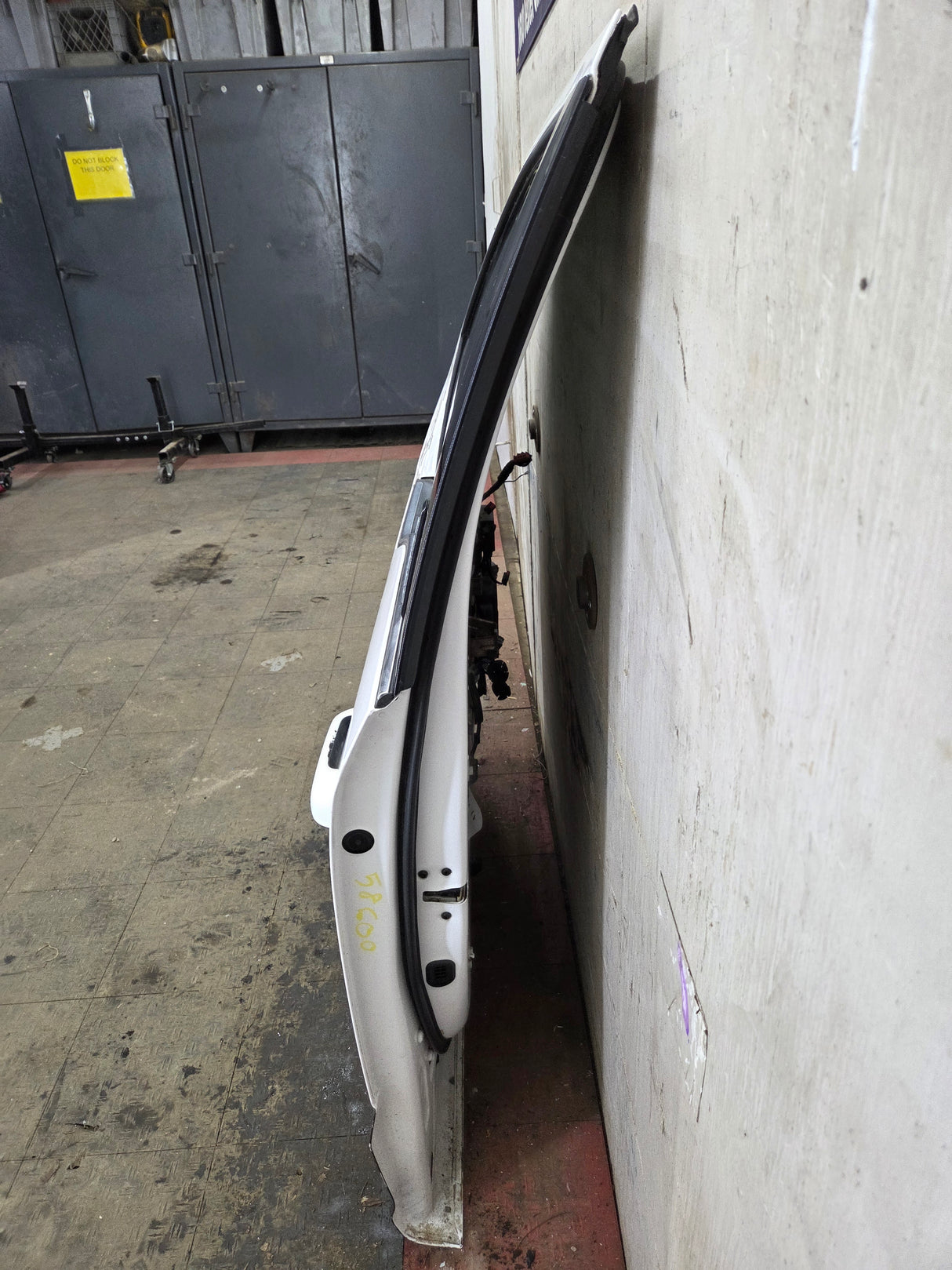 2015-2022 Ford F150 / Super Duty Driver Front Door LH F250 F350 F450 F550