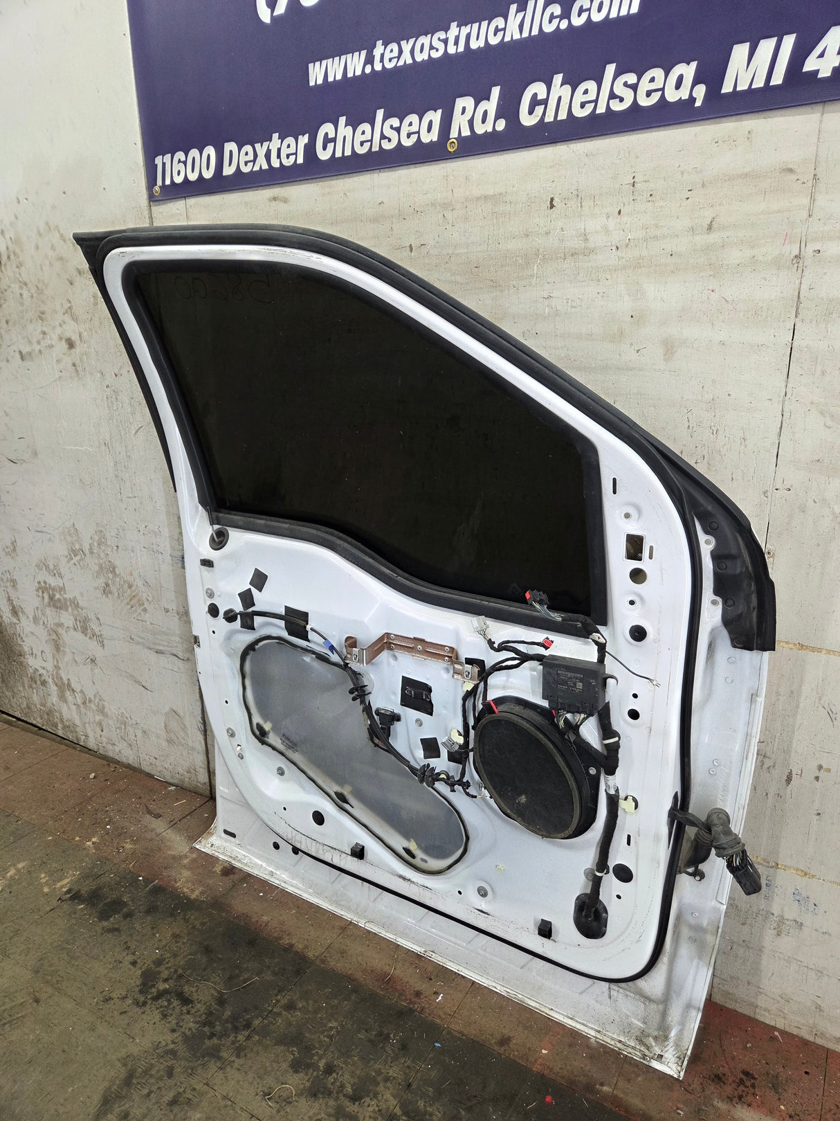 2015-2022 Ford F150 / Super Duty Driver Front Door LH F250 F350 F450 F550
