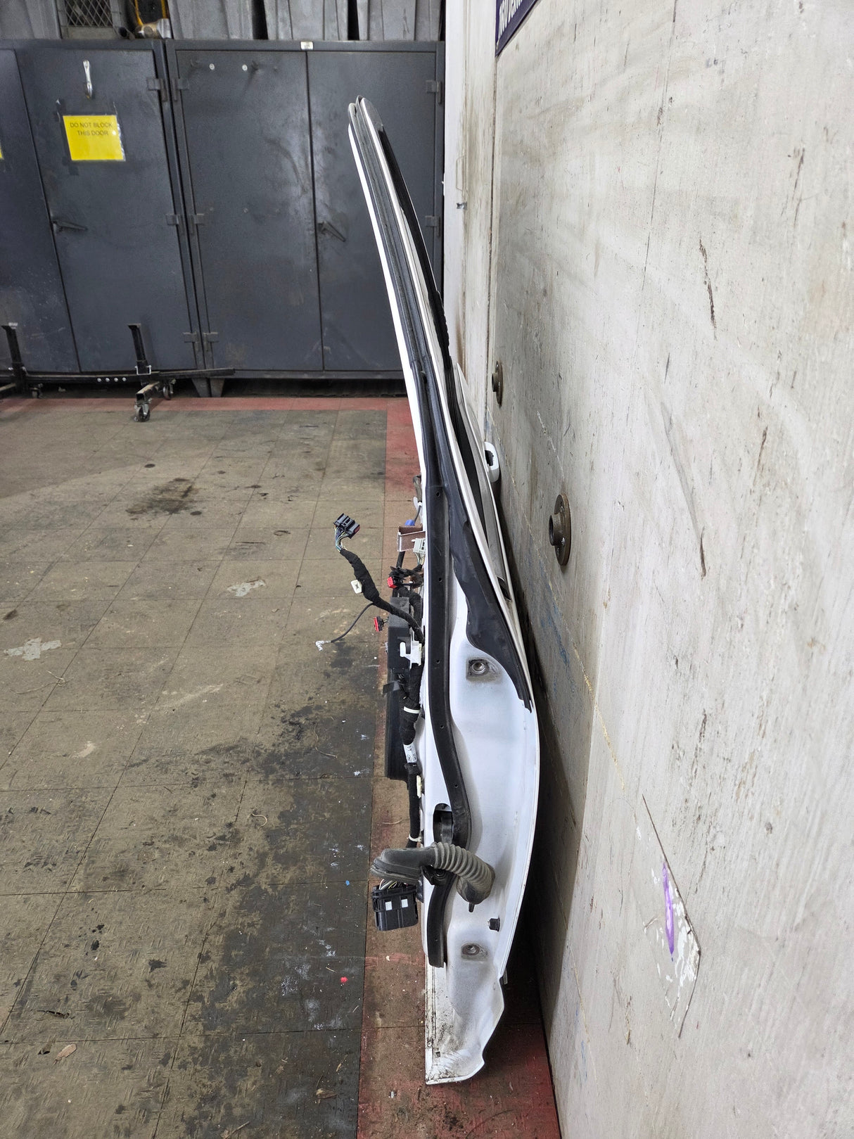 2015-2022 Ford F150 / Super Duty Driver Front Door LH F250 F350 F450 F550