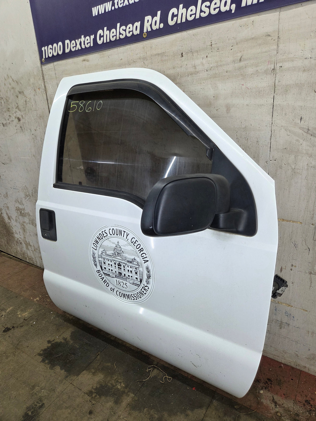 1999-2011 Ford Super Duty / Excursion Front Passenger Side RH Door F250 F350 F450 F550