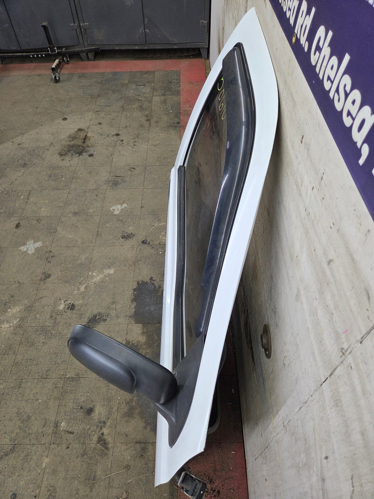 1999-2011 Ford Super Duty / Excursion Front Passenger Side RH Door F250 F350 F450 F550