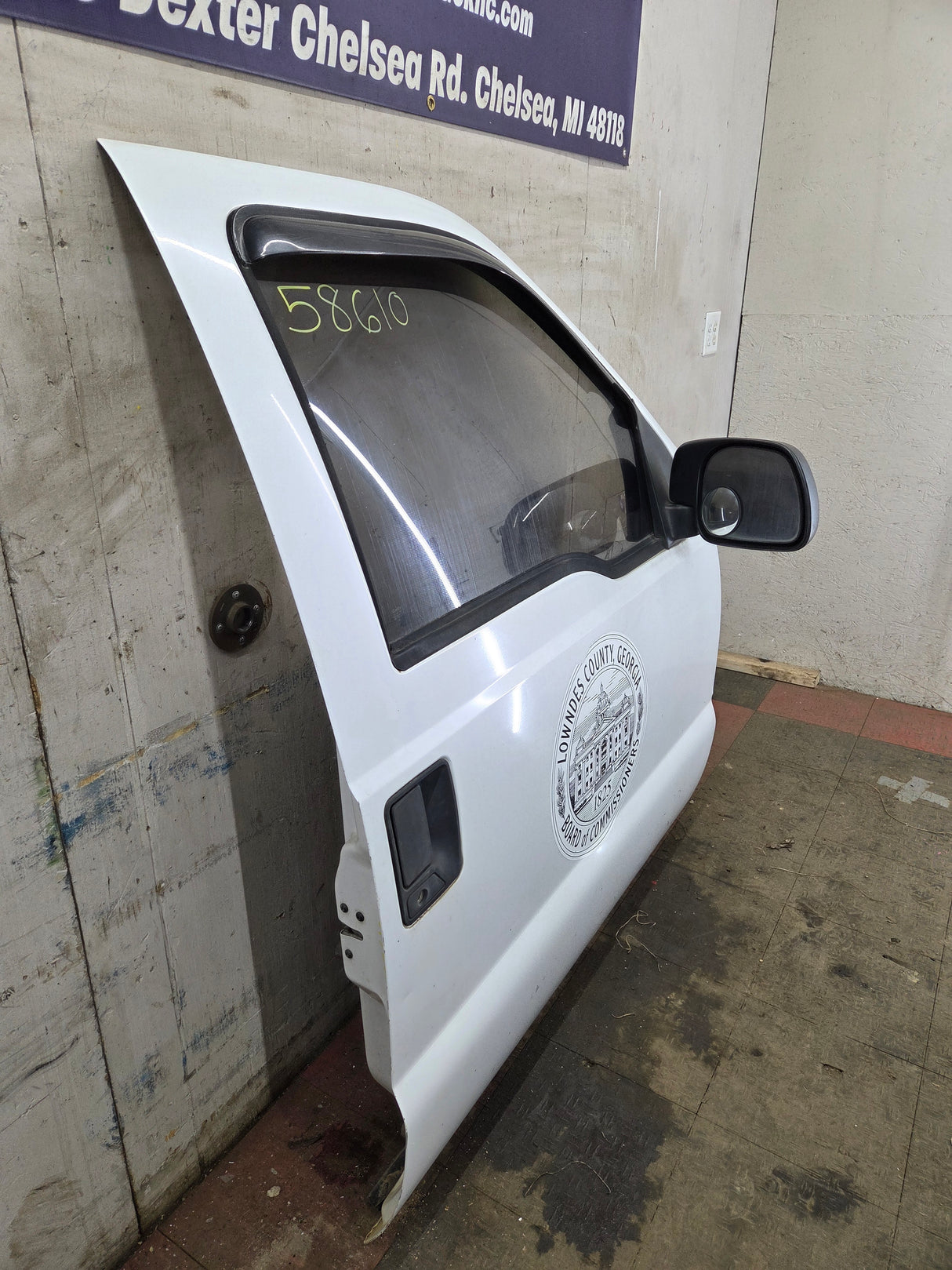 1999-2011 Ford Super Duty / Excursion Front Passenger Side RH Door F250 F350 F450 F550