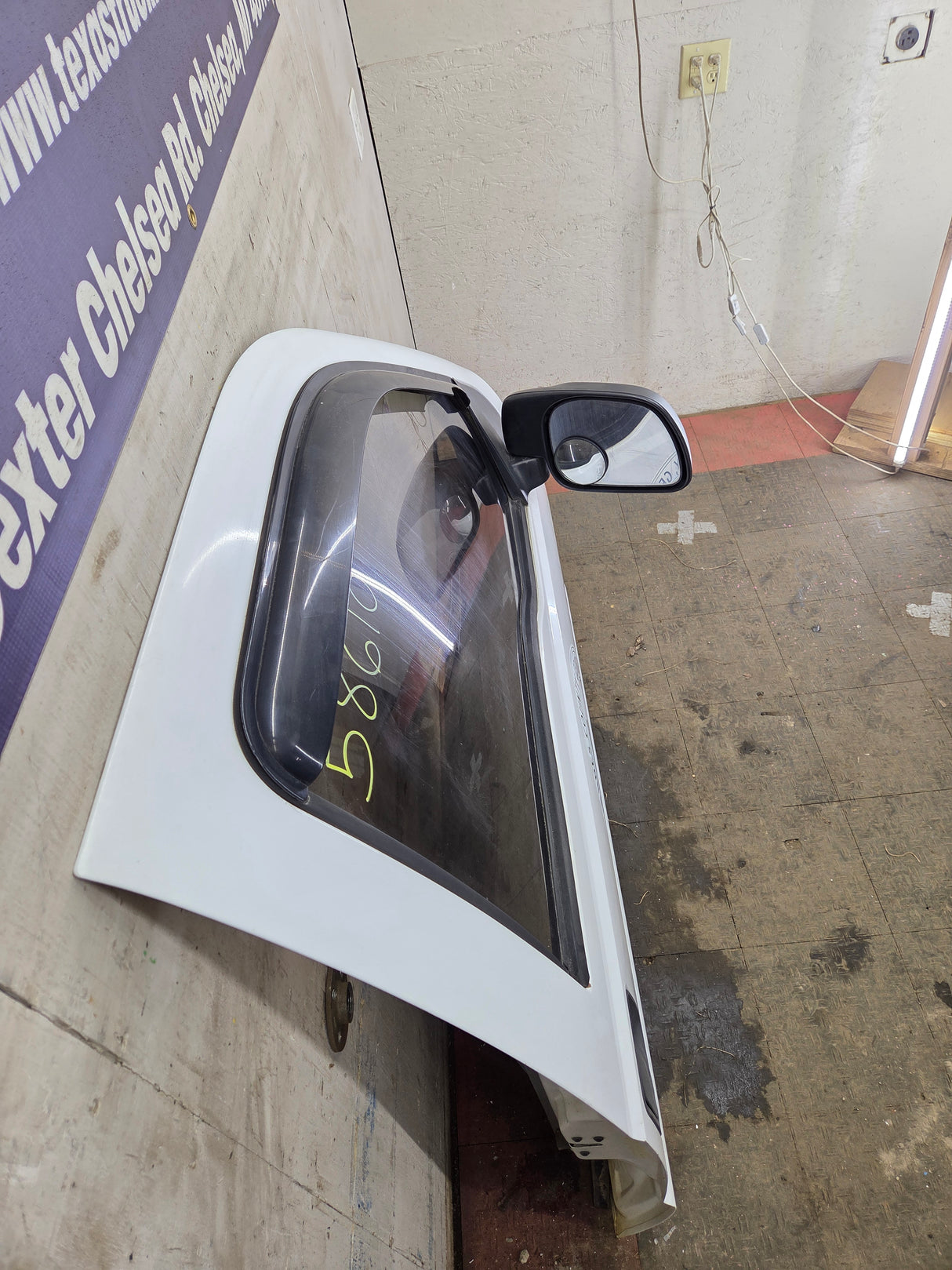 1999-2011 Ford Super Duty / Excursion Front Passenger Side RH Door F250 F350 F450 F550