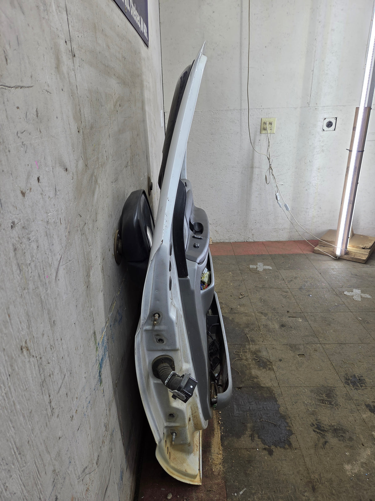 1999-2011 Ford Super Duty / Excursion Front Passenger Side RH Door F250 F350 F450 F550