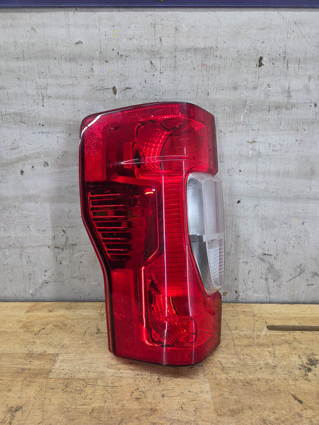 2020-2022 Ford Super Duty F250 F350 F450 F550 LH Driver Side Tail Light Halogen LC3B-13B505-AD
