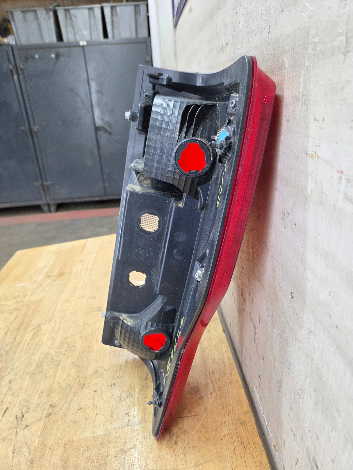 2020-2022 Ford Super Duty F250 F350 F450 F550 LH Driver Side Tail Light Halogen LC3B-13B505-AD