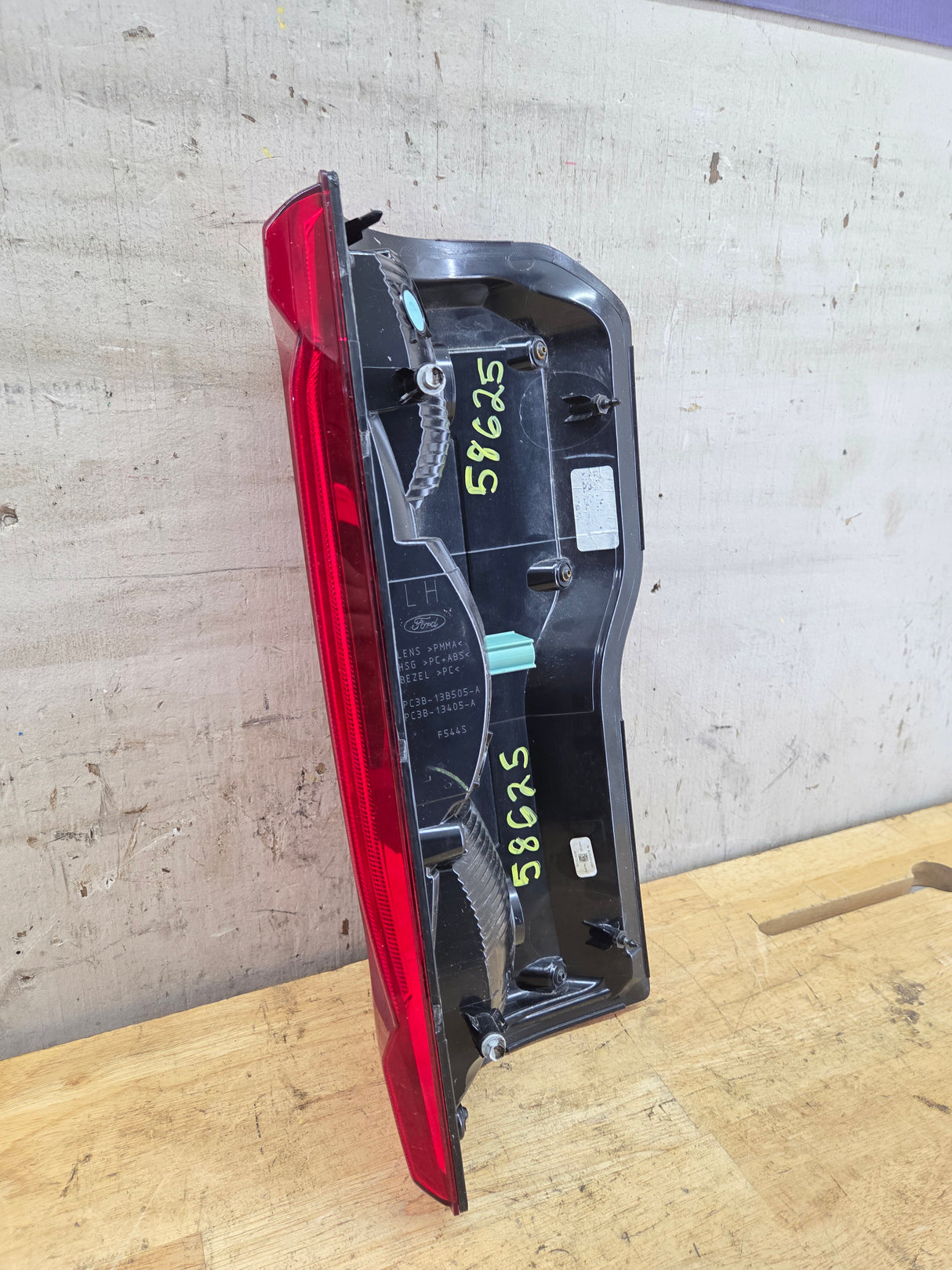 2023-2026 Ford Super Duty F250 F350 F450 F550 OEM LH Driver Side Tail Light PC3B-13B505-A