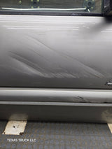 1999-2006 Chevrolet Silverado / GMC Sierra 1500 2500 3500 HD Front Passenger Side Door RH