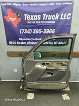 1999-2006 Chevrolet Silverado / GMC Sierra 1500 2500 3500 HD Front Passenger Side Door RH