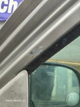 1999-2006 Chevrolet Silverado / GMC Sierra 1500 2500 3500 HD Front Passenger Side Door RH