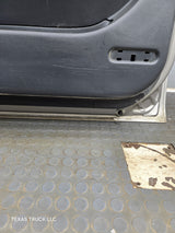 1999-2006 Chevrolet Silverado / GMC Sierra 1500 2500 3500 HD Front Passenger Side Door RH