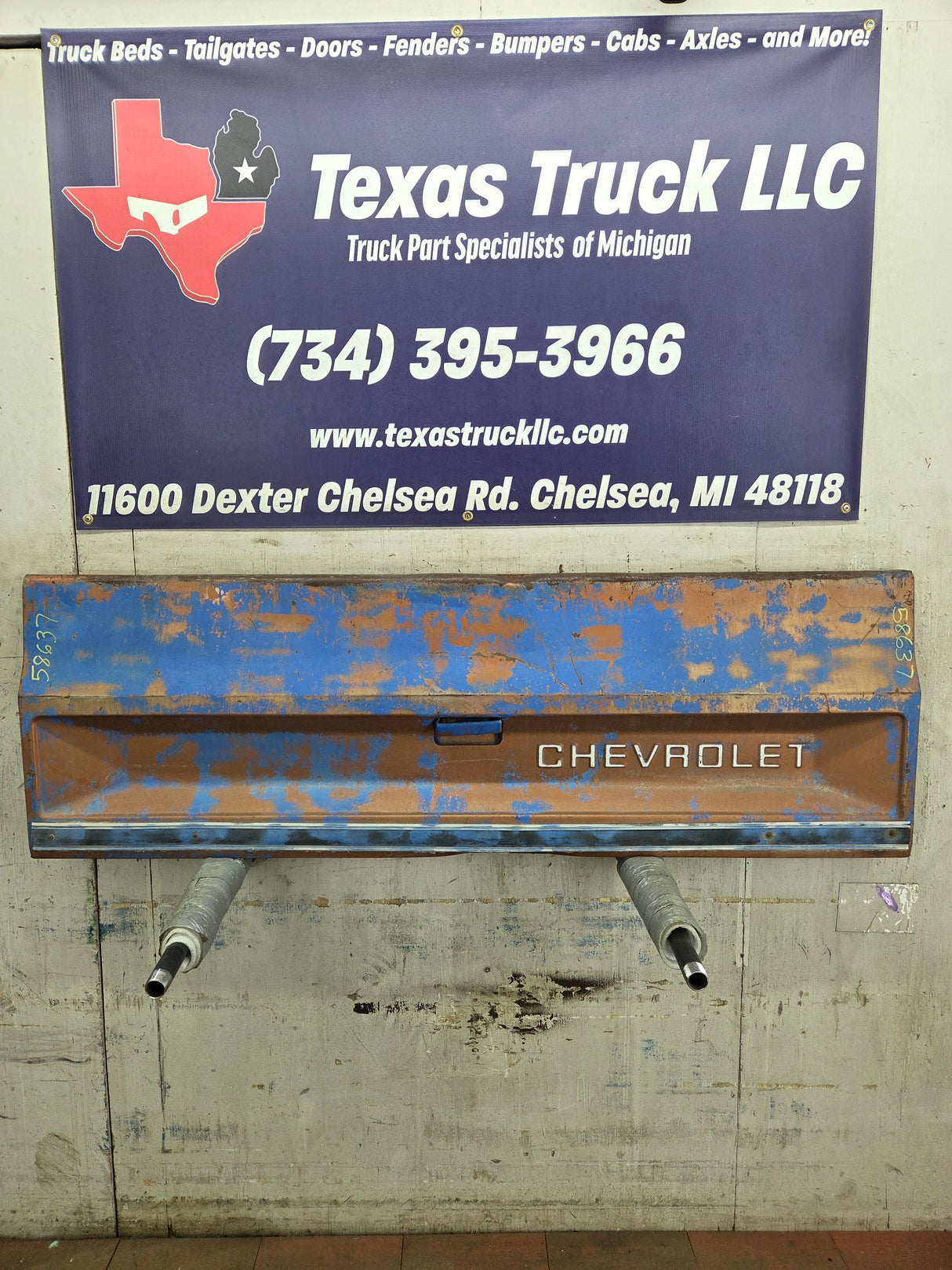 1973-1987 Chevrolet / GMC Square Body Tailgate C10 C15 C20 C25 C35 K10 K15 K20 K25 K35