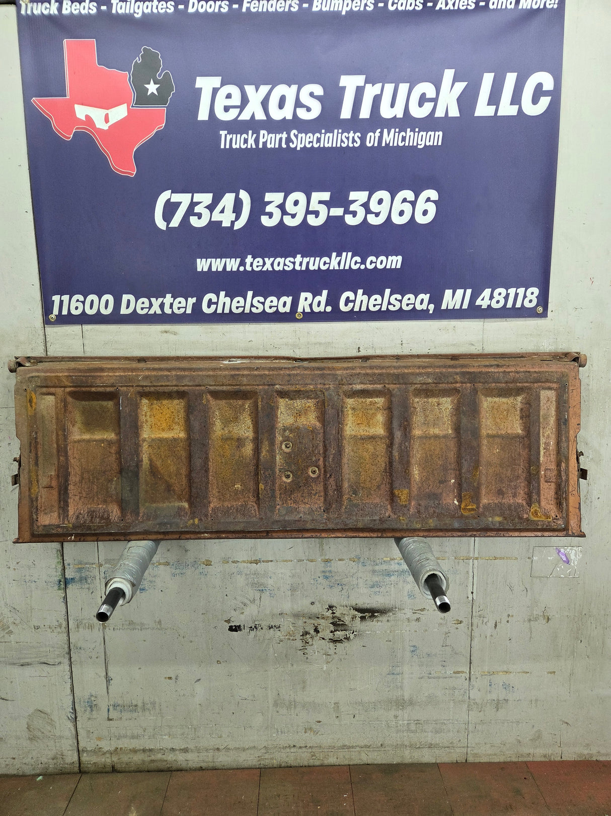 1973-1987 Chevrolet / GMC Square Body Tailgate C10 C15 C20 C25 C35 K10 K15 K20 K25 K35