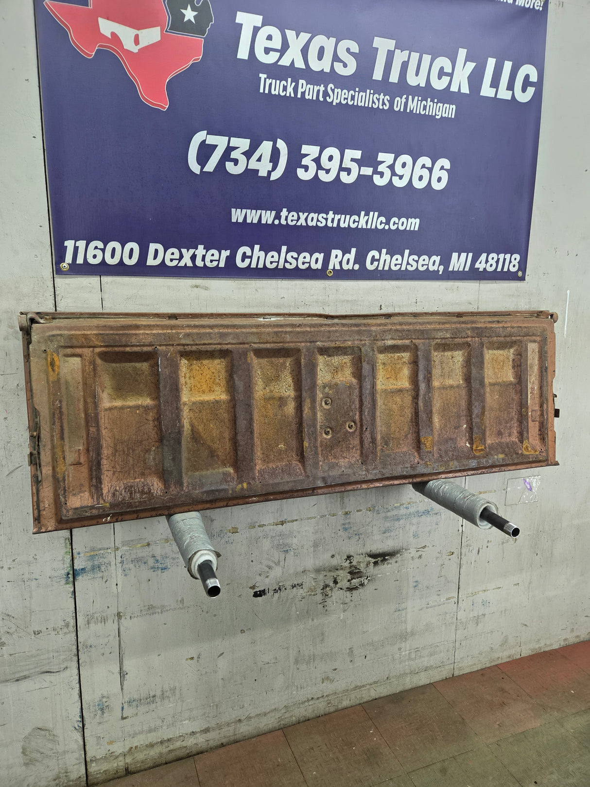 1973-1987 Chevrolet / GMC Square Body Tailgate C10 C15 C20 C25 C35 K10 K15 K20 K25 K35