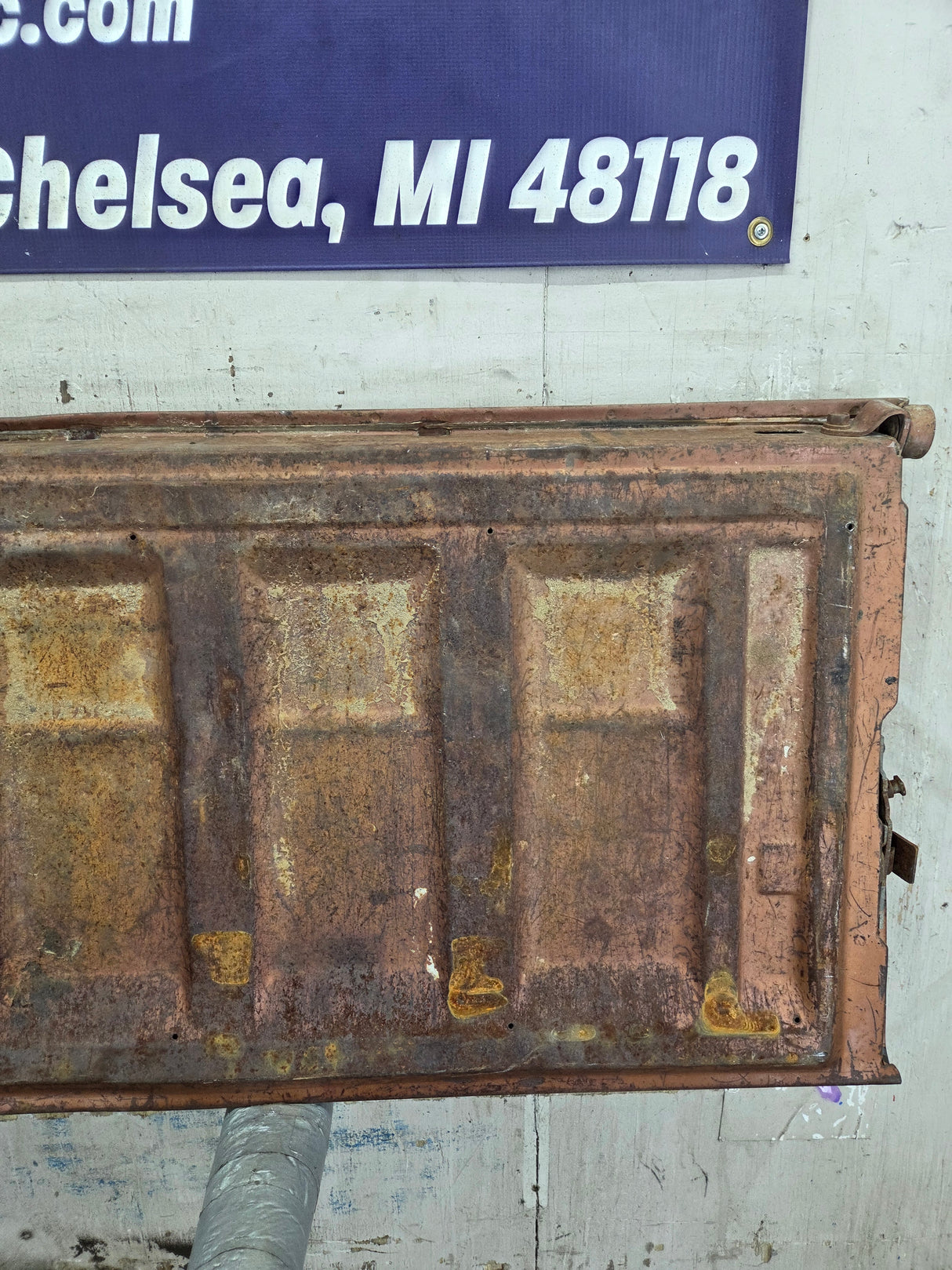 1973-1987 Chevrolet / GMC Square Body Tailgate C10 C15 C20 C25 C35 K10 K15 K20 K25 K35